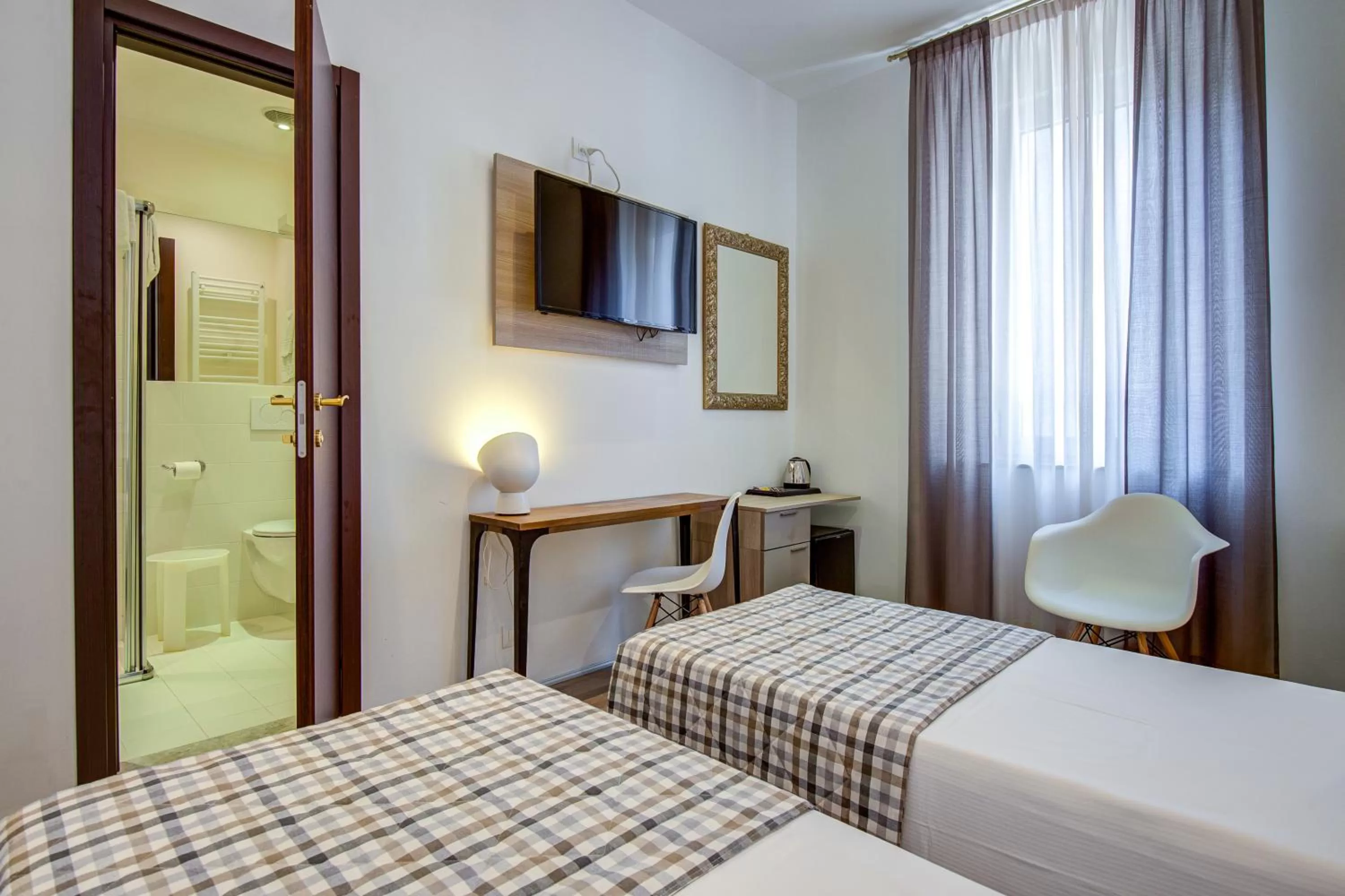 Other, Bed in Hotel Bernina