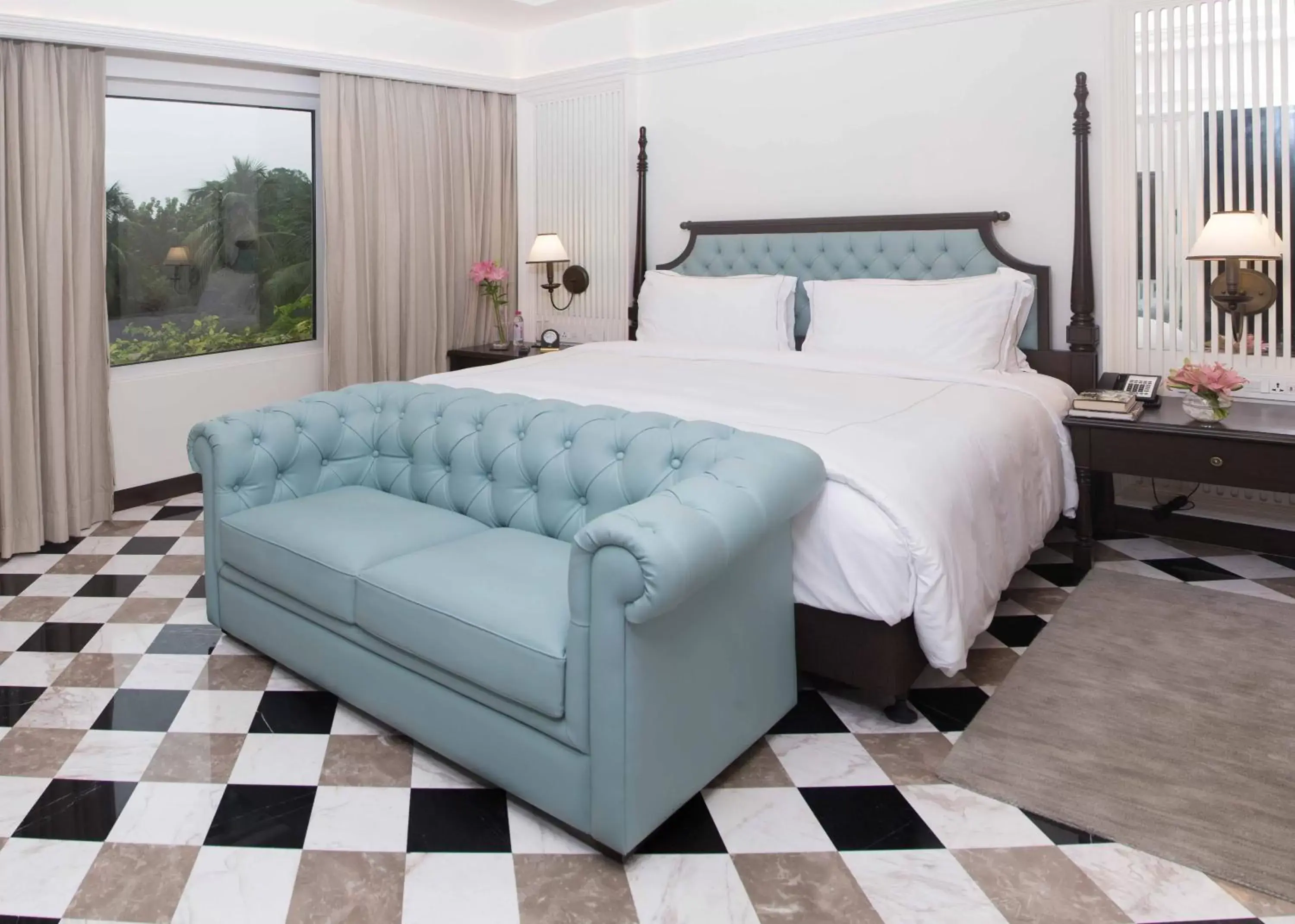 Premium Suite 1 Bedroom with One way Airport Transfers and Club Lounge access in Taj Bengal Premium Suite 1 Bedroom with One way Airport Transfers and Club Lounge access in Taj Bengal