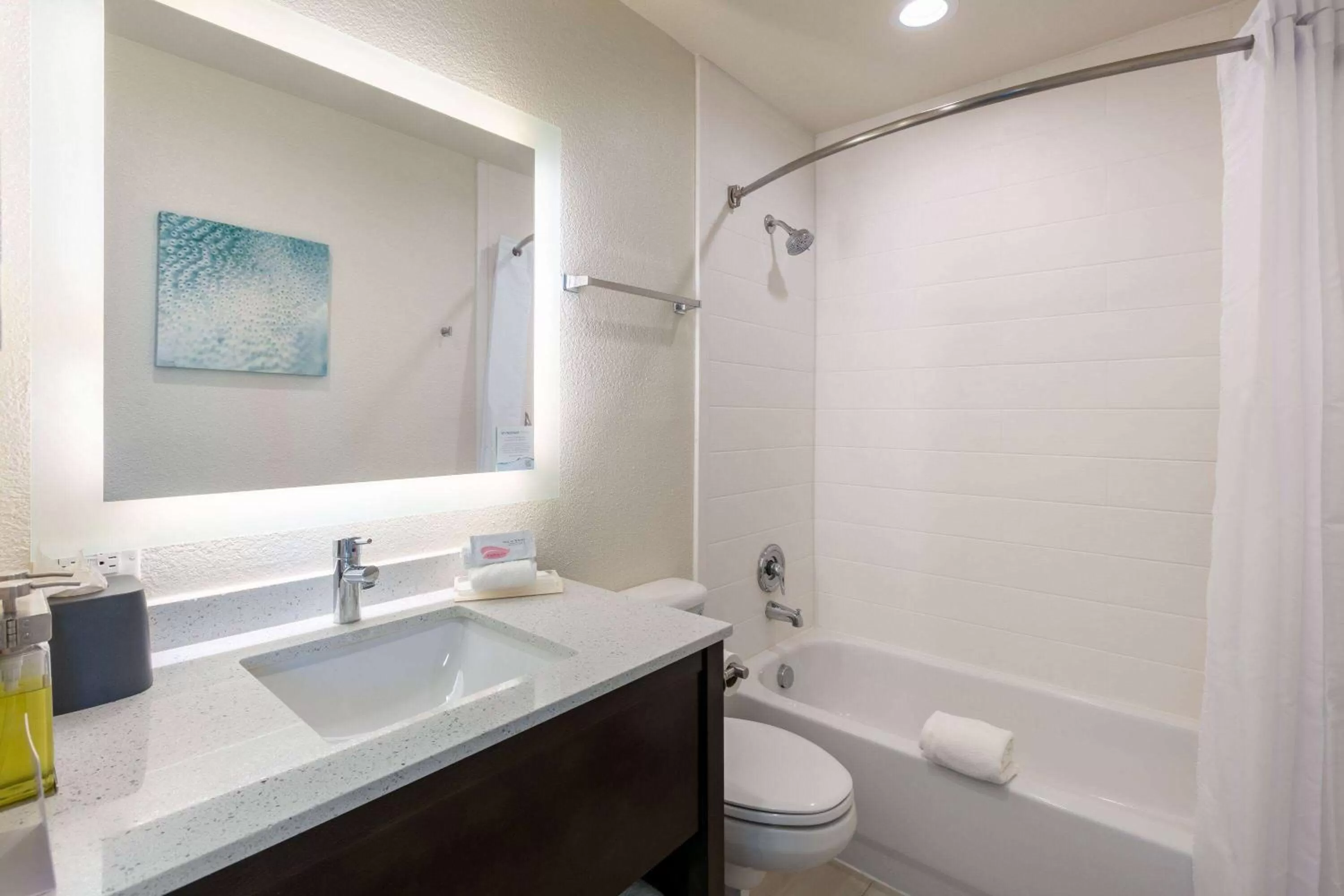 TV and multimedia in Wyndham Corpus Christi Resort North Padre Island