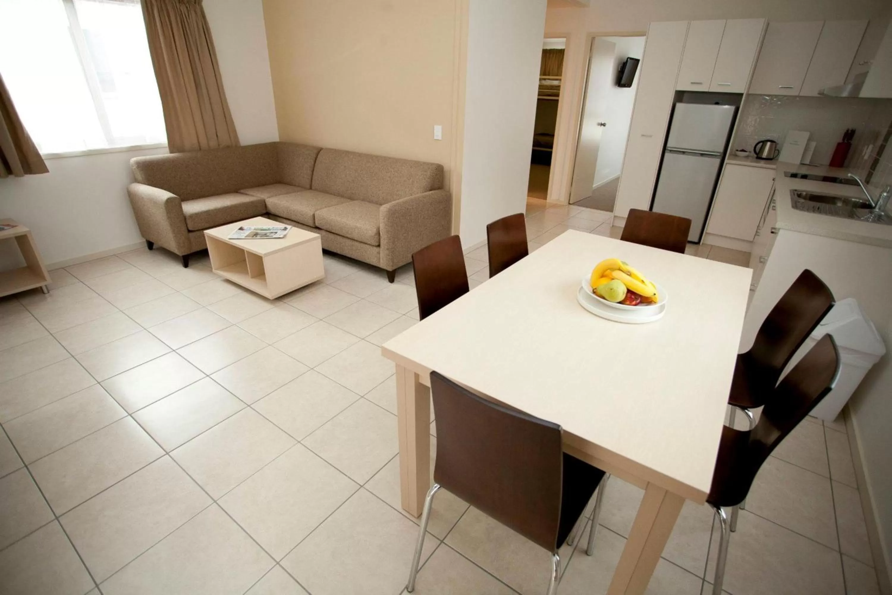 Living room in Alivio Tourist Park Canberra