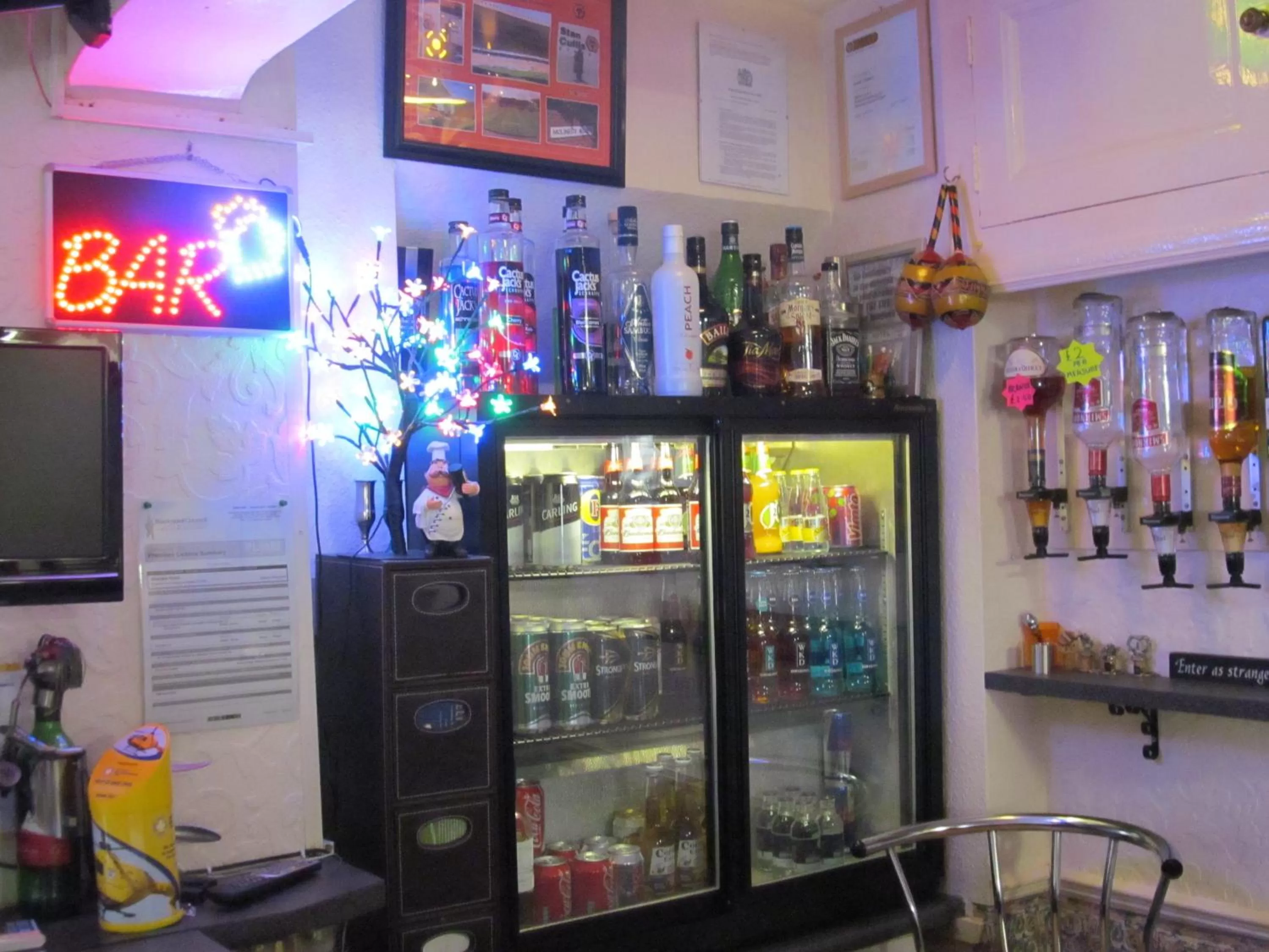 Lounge or bar in Alondra Hotel