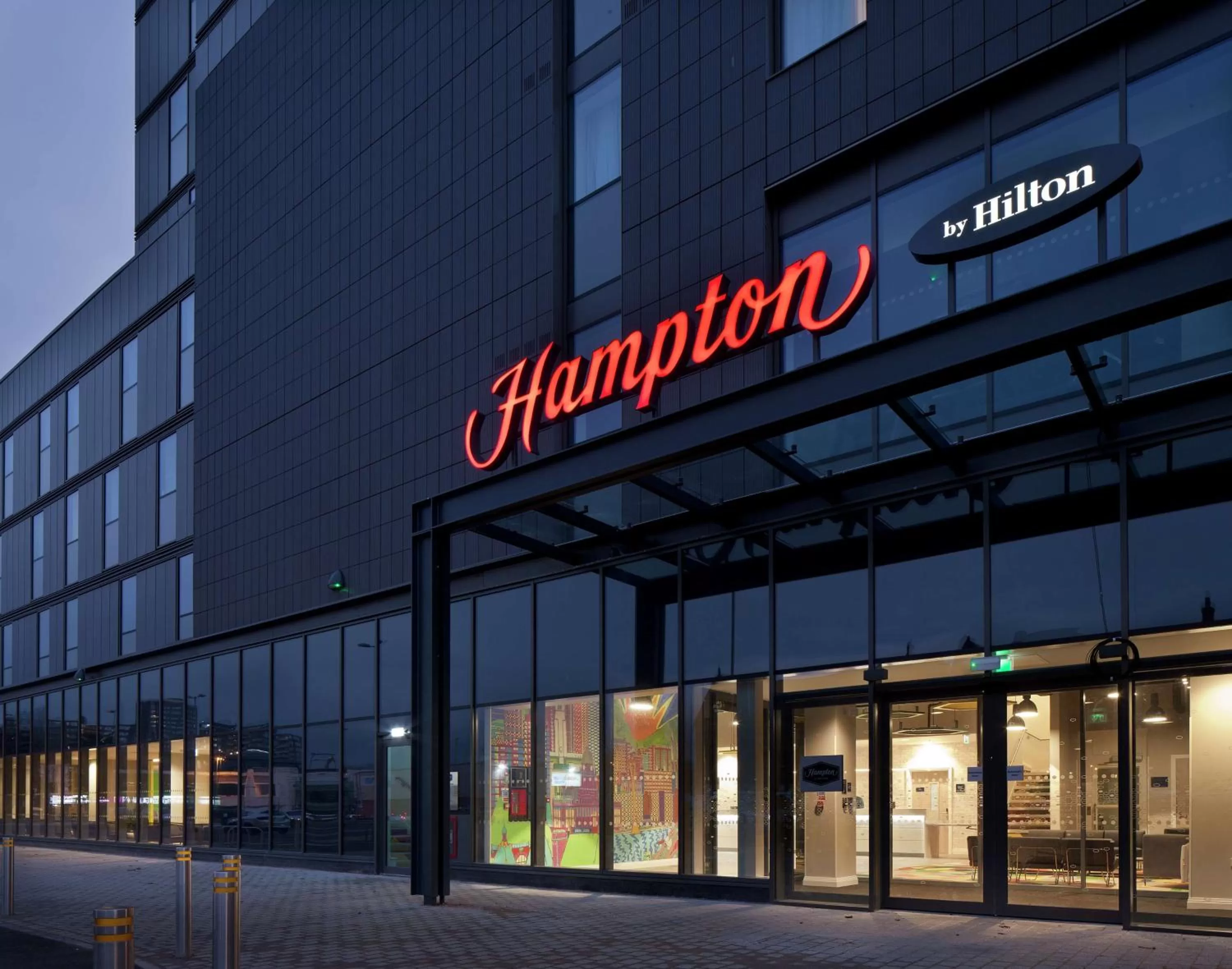 Property building in Hampton By Hilton Leeds City Centre