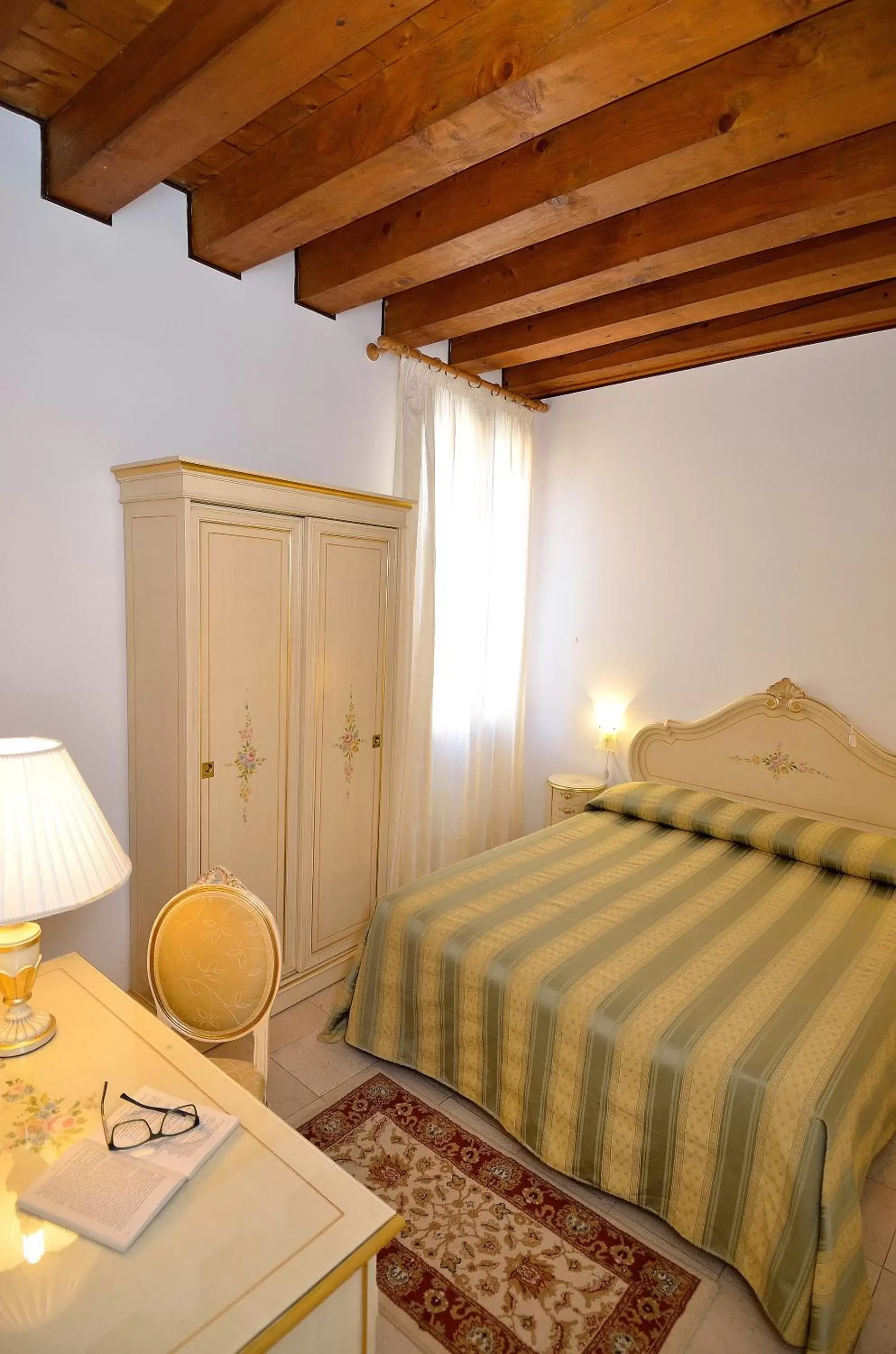 Double Room in Hotel Orion Double Room in Hotel Orion