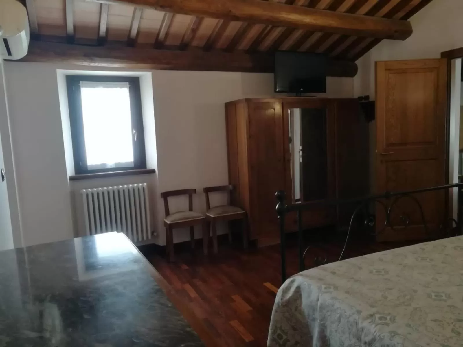 Photo of the whole room, Bed in Agriturismo La Cantina