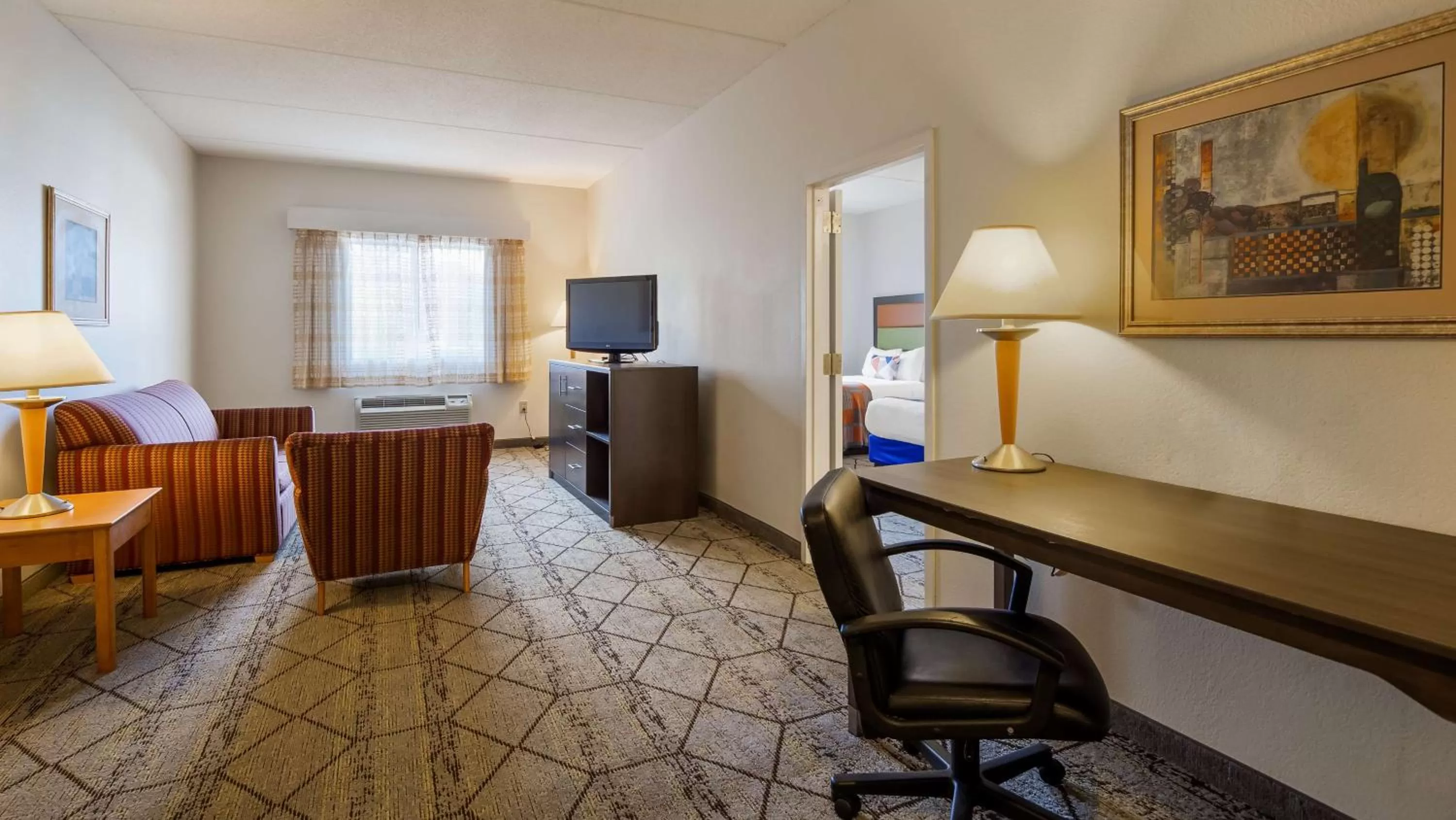 Photo of the whole room in Best Western Plus Newport News