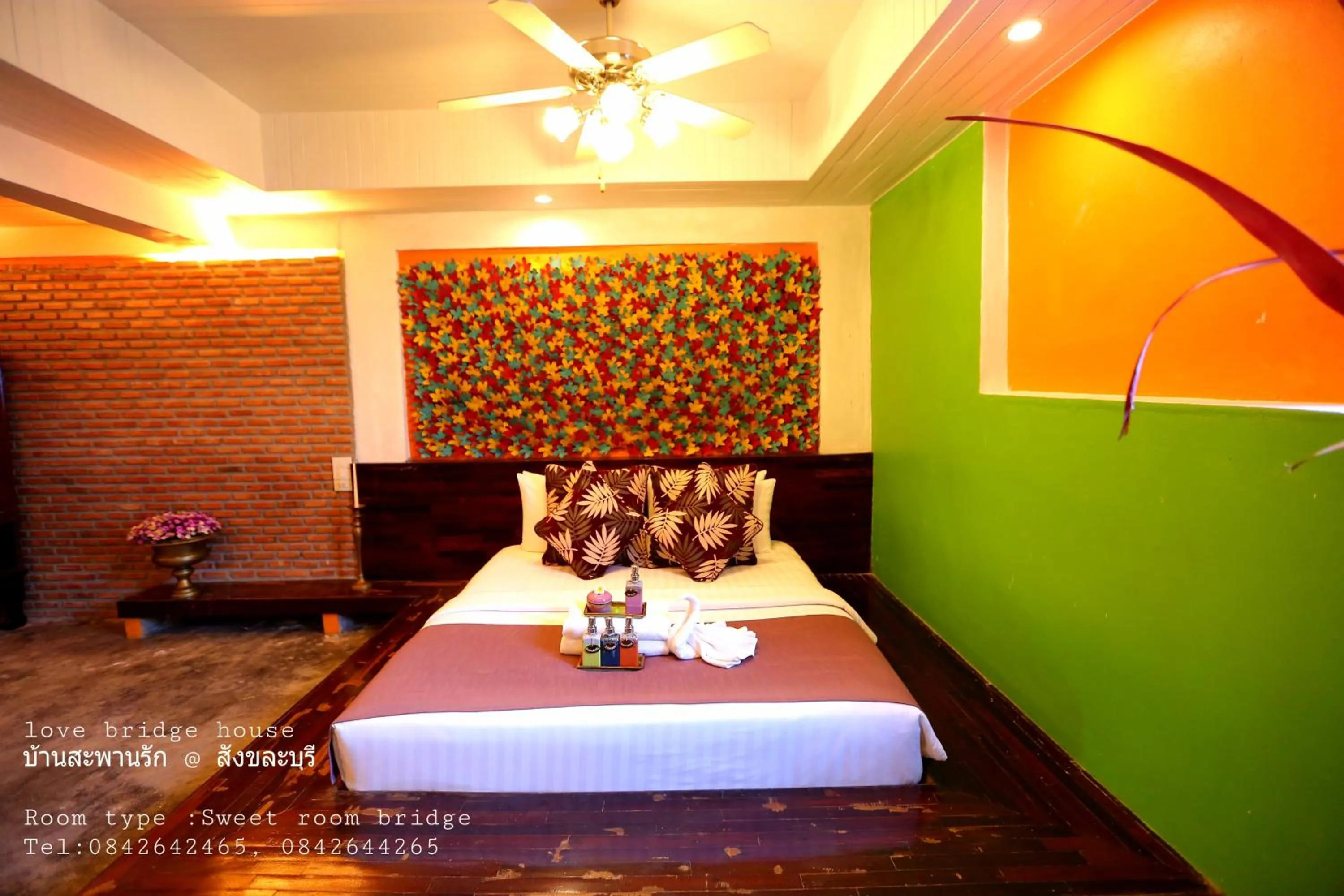 Bed in Love Bridge House บ้านสะพานรัก