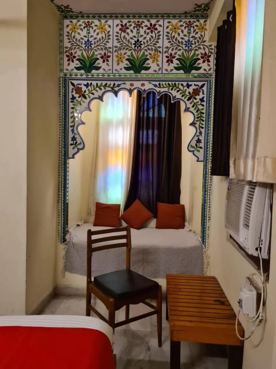 Seating area, Bed in The Lake View Hotel- On Lake Pichola