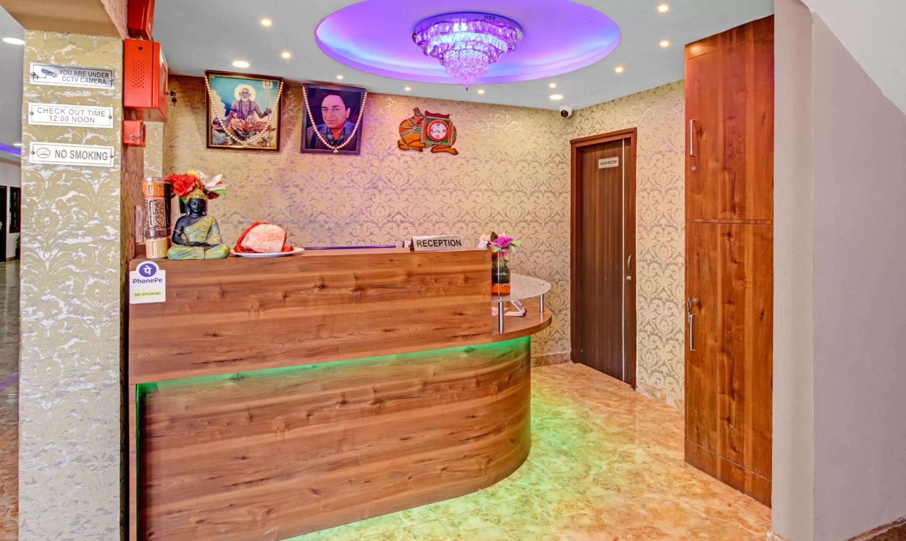 Lobby/Reception in Treebo Trend Jugnu