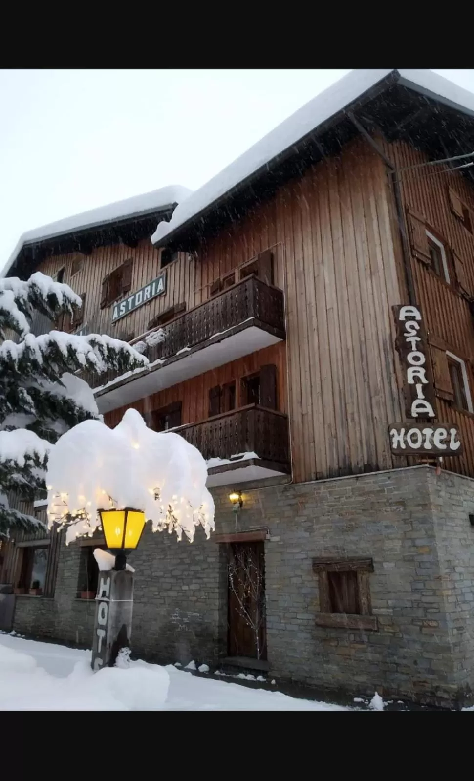 Property building in Hotel Astoria