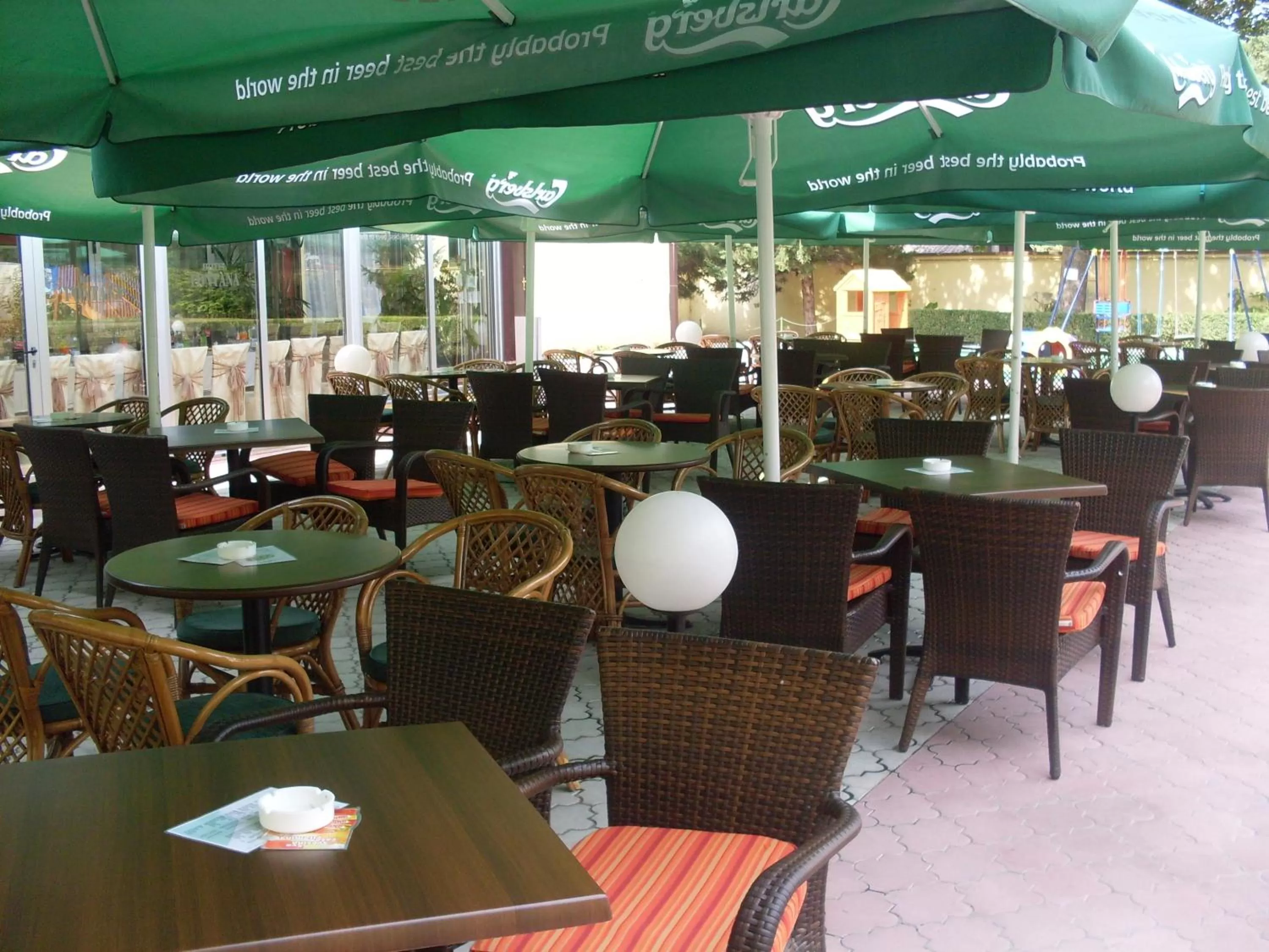 Garden, Restaurant/Places to Eat in Hotel Fontana