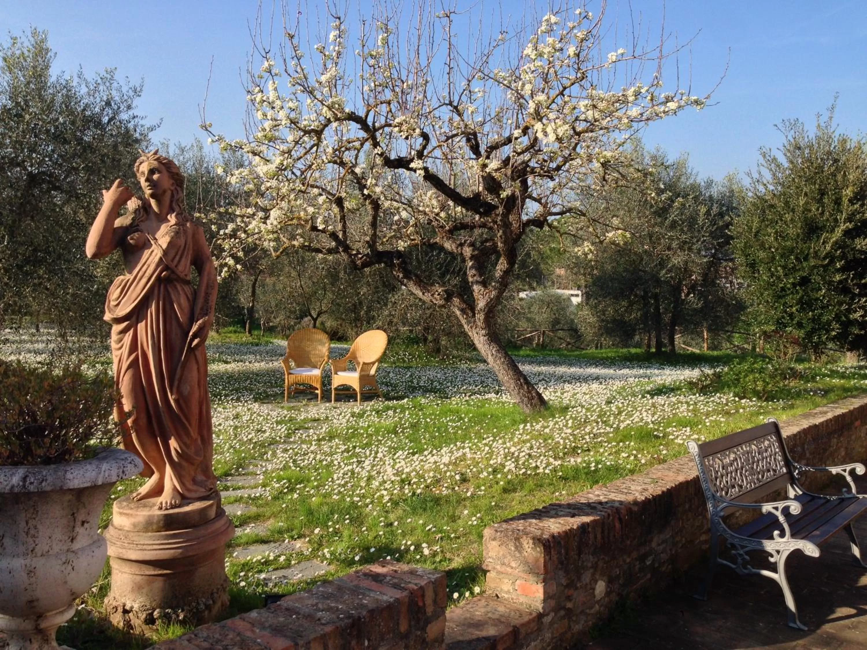 Garden in Hotel Palazzo di Valli
