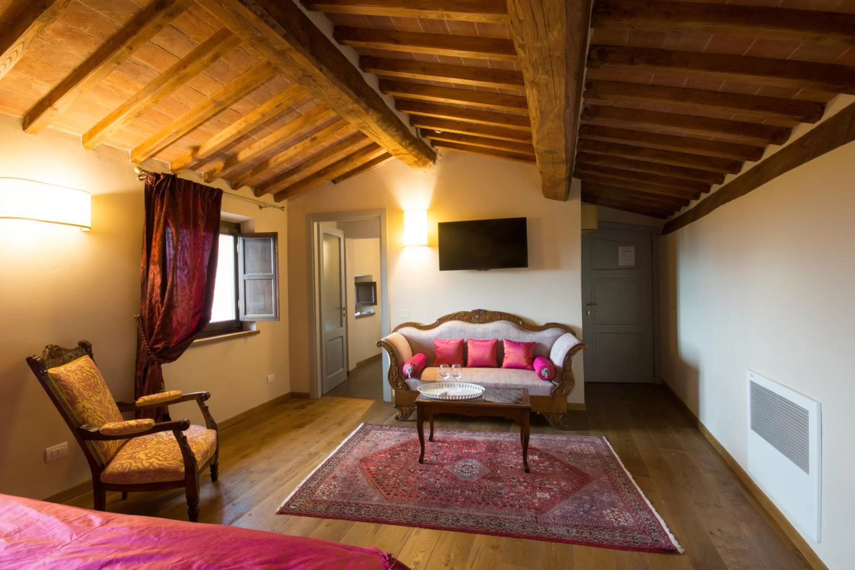 Photo of the whole room, Bed in Palazzo Pacini