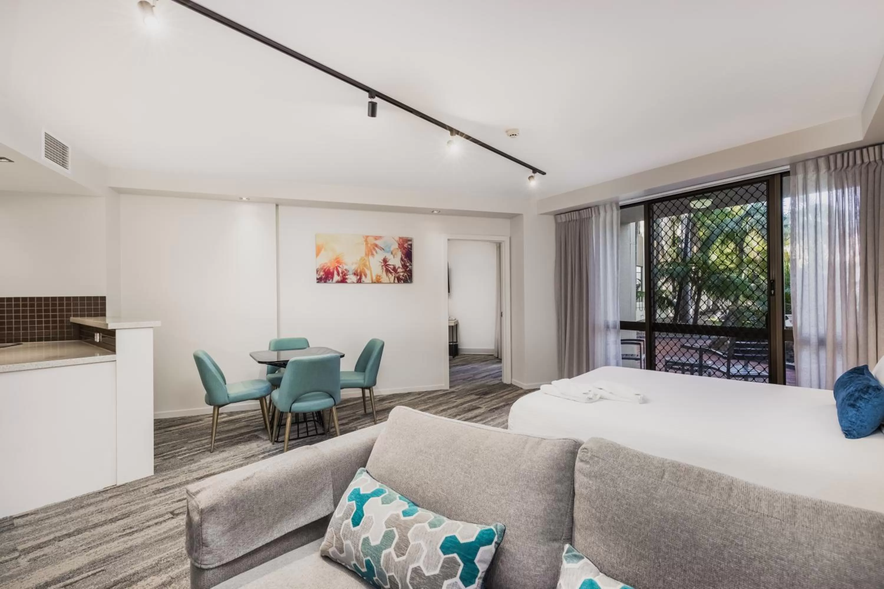 Seating area, Bed in Nightelier Mermaid Waters