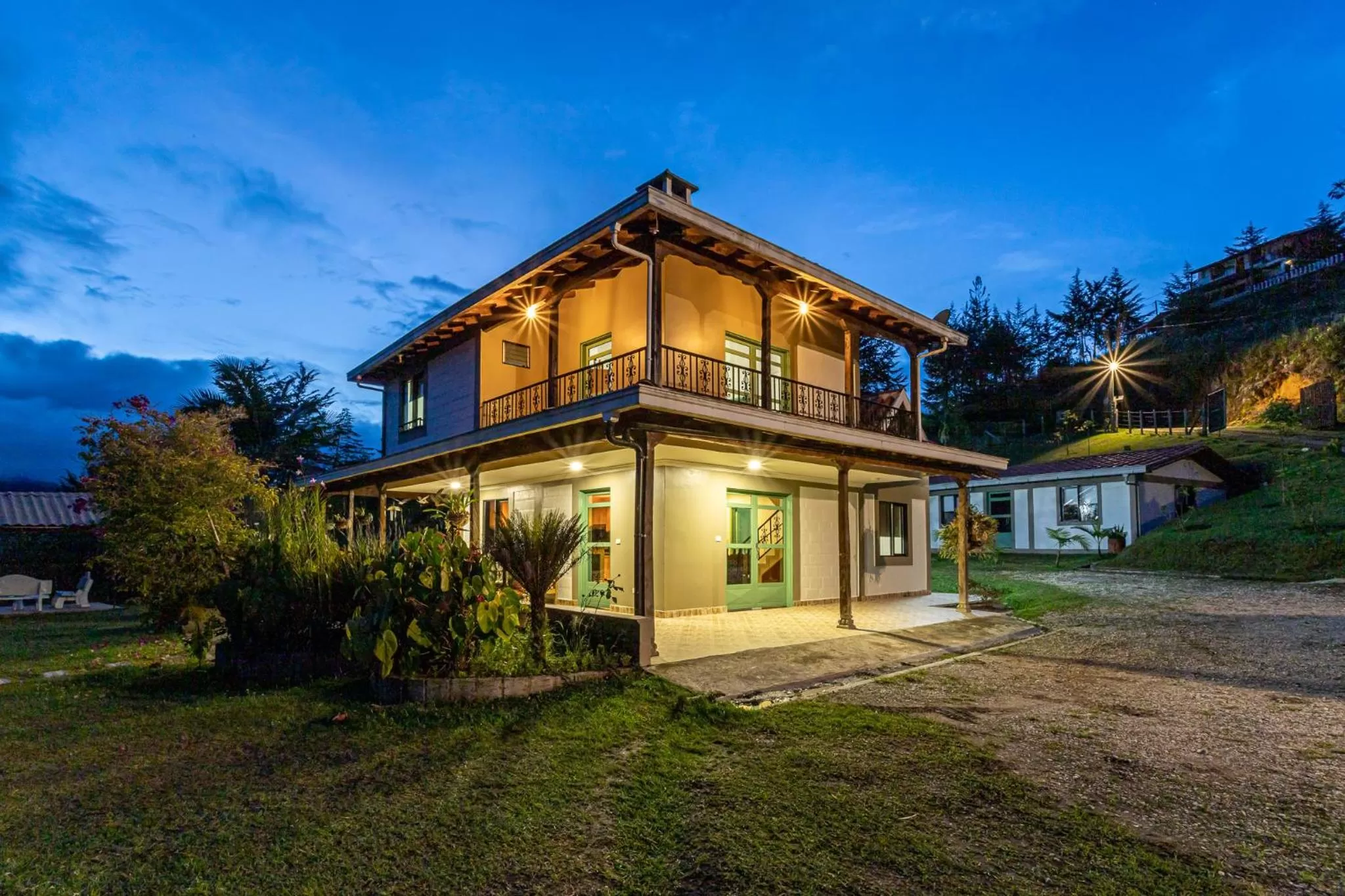 Property Building in Soy Local Guatape