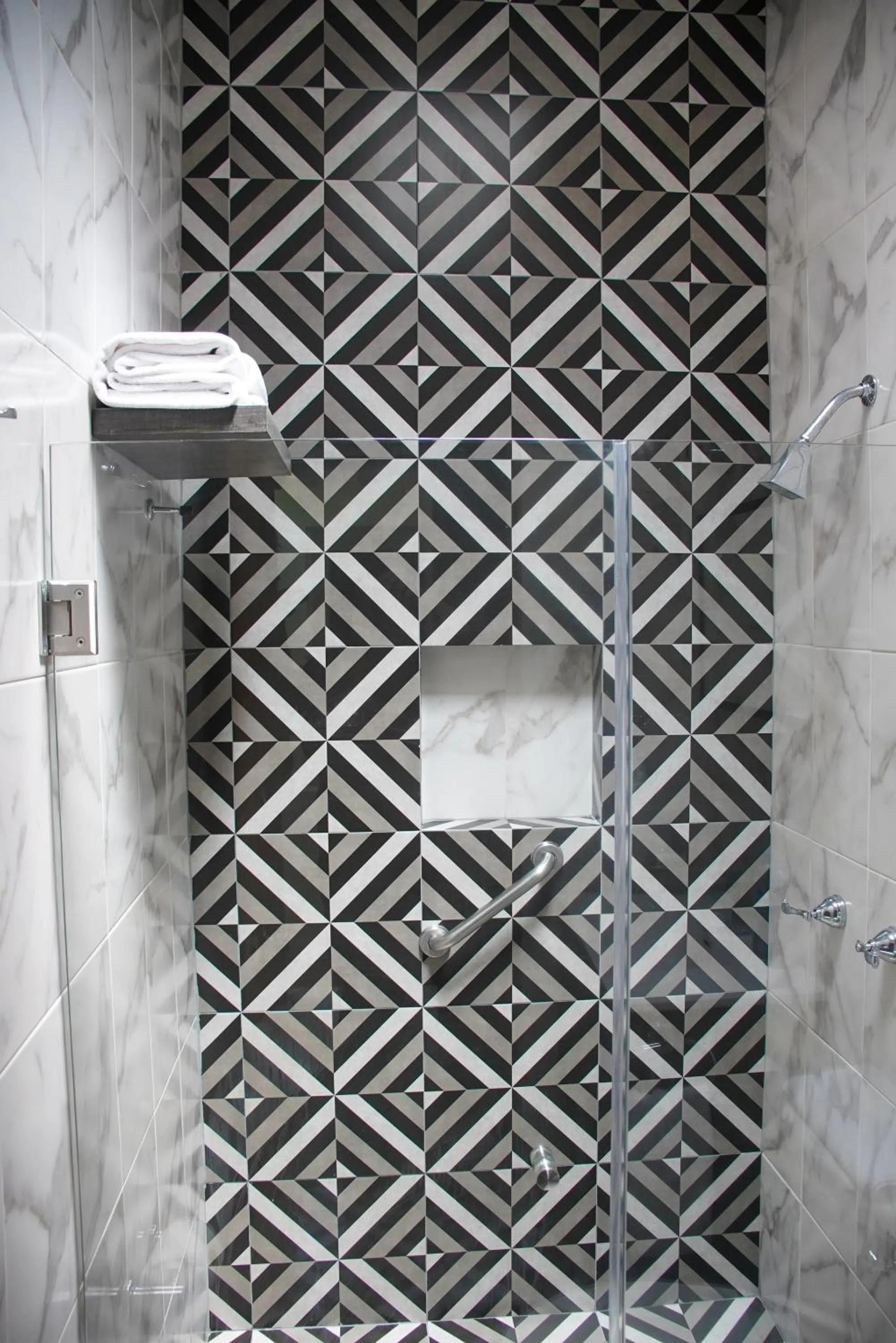 Shower in Hotel Casa Vertiz