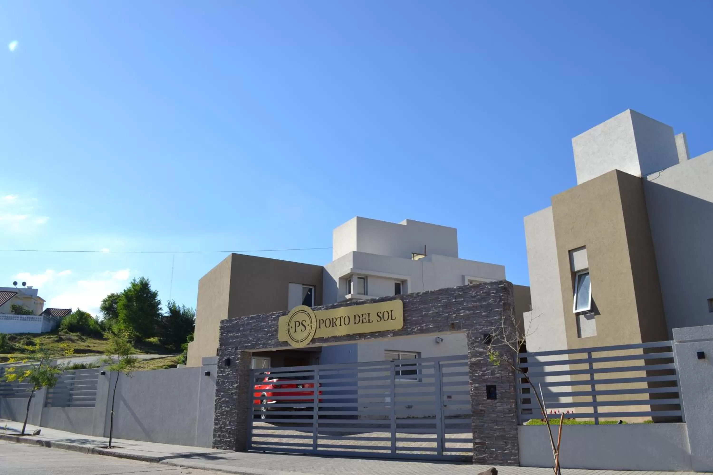 Property Building in Apart Porto del Sol by CPH