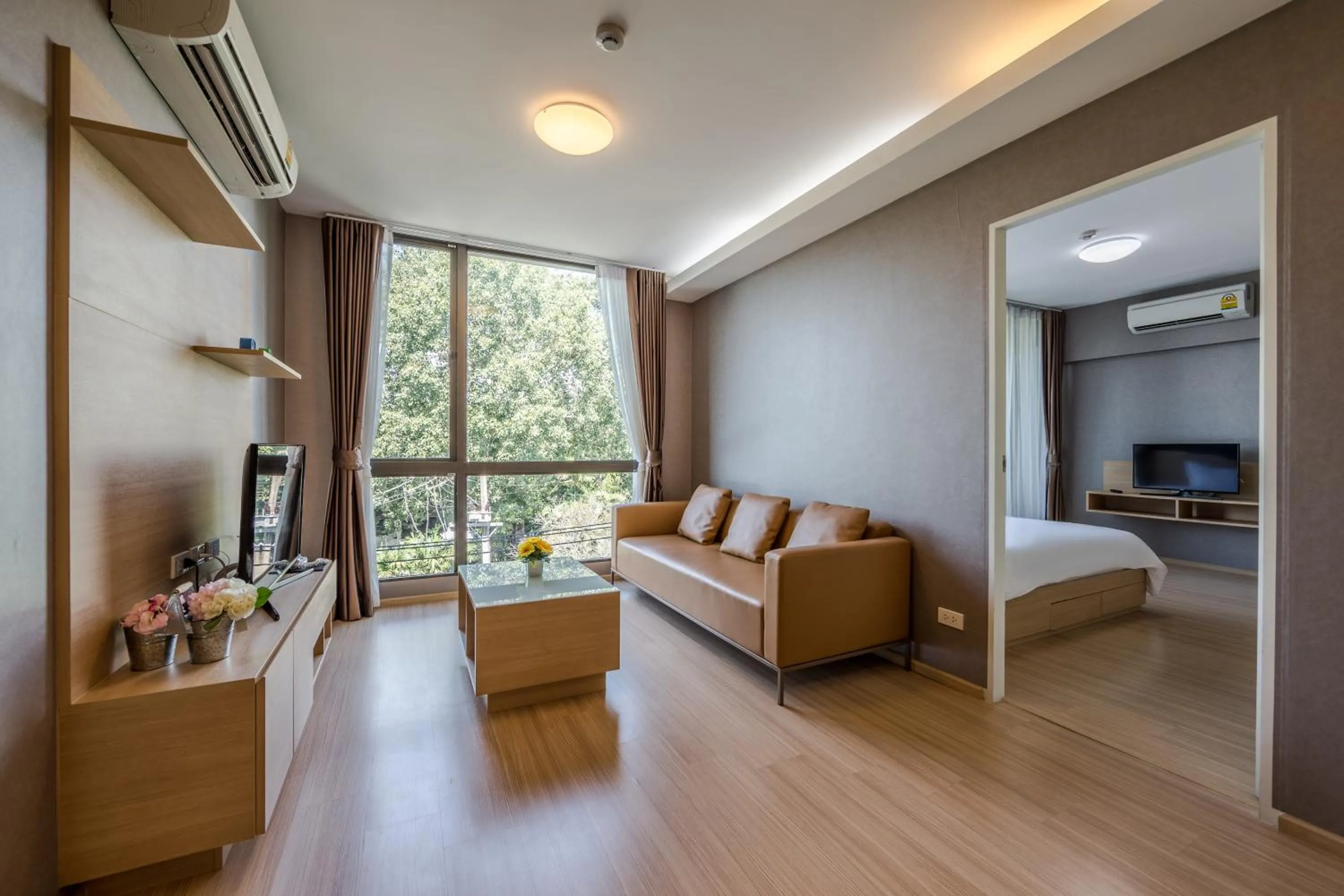 Living room, Bed in Like Sukhumvit 22