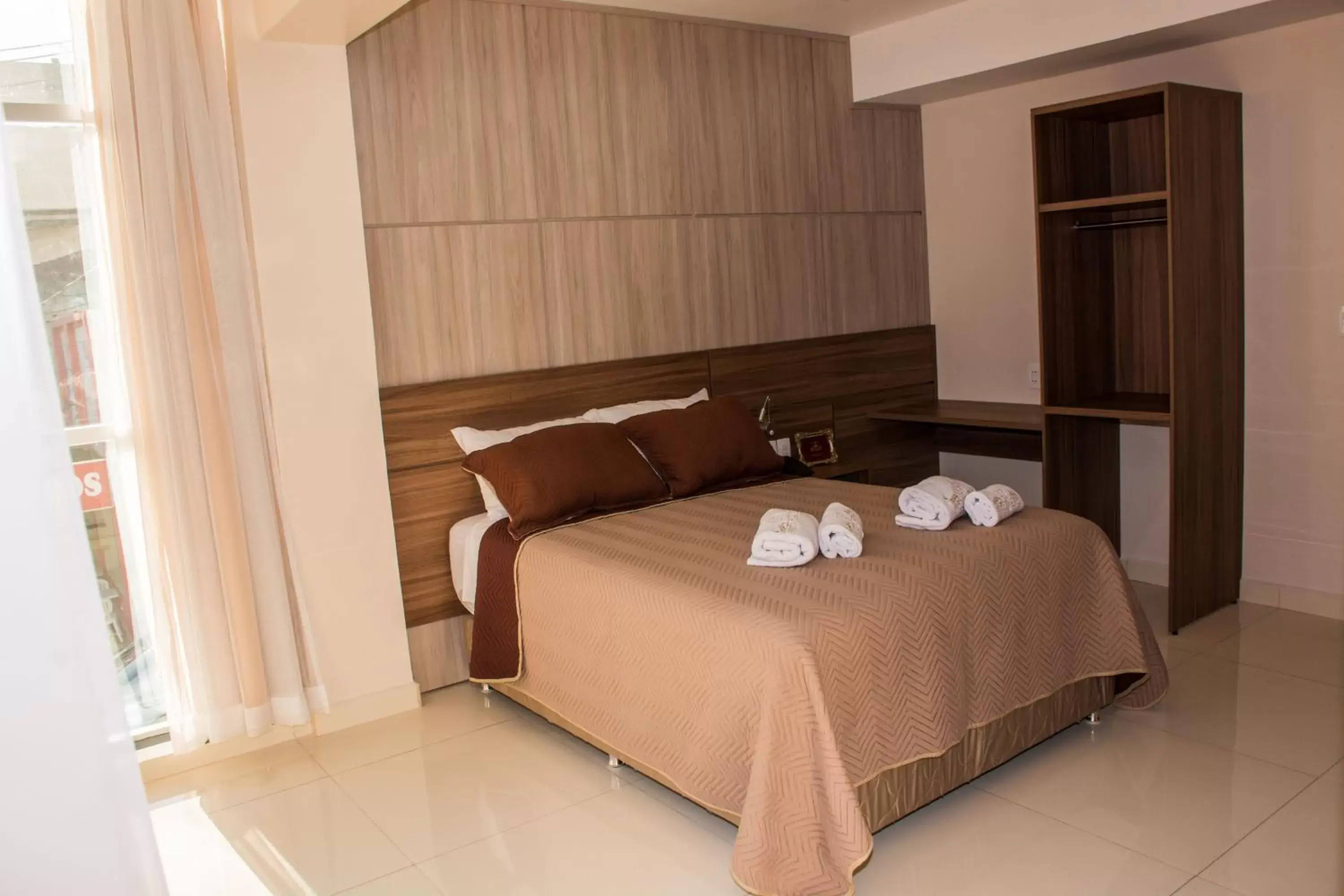 Large Double Room in SERPYL Plaza Hotel Large Double Room in SERPYL Plaza Hotel