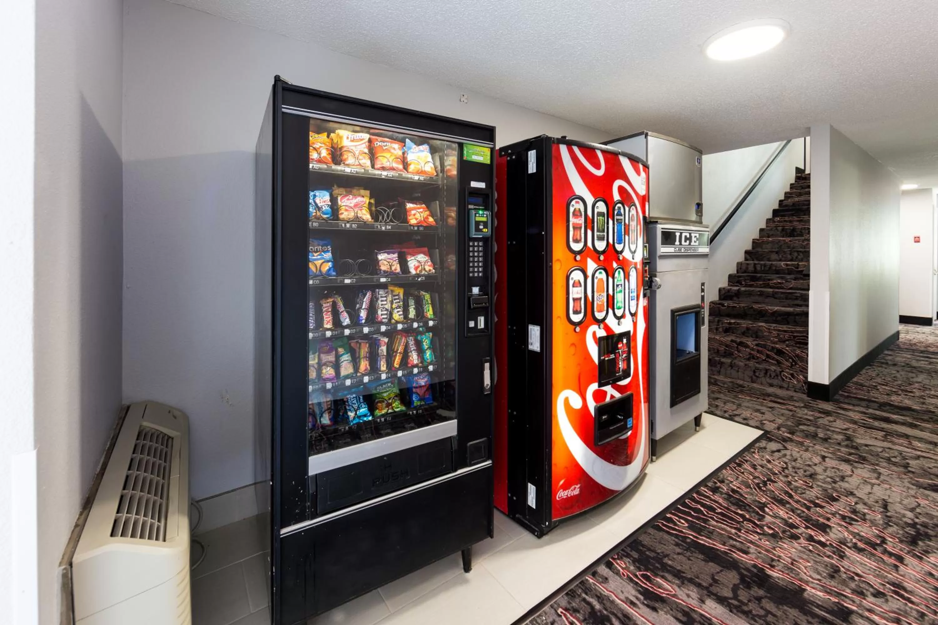 vending machine in Red Lion Inn & Suites Grants Pass