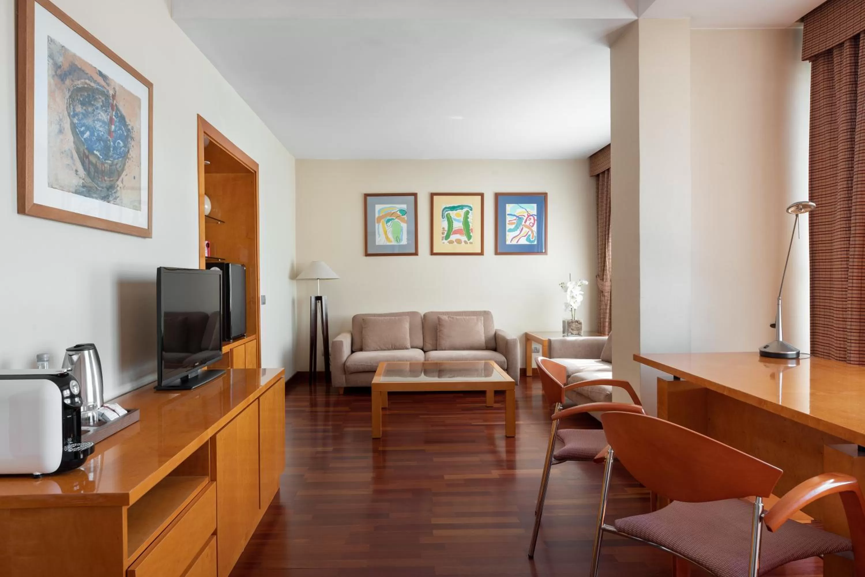 Living room in Eurostars Atlántico