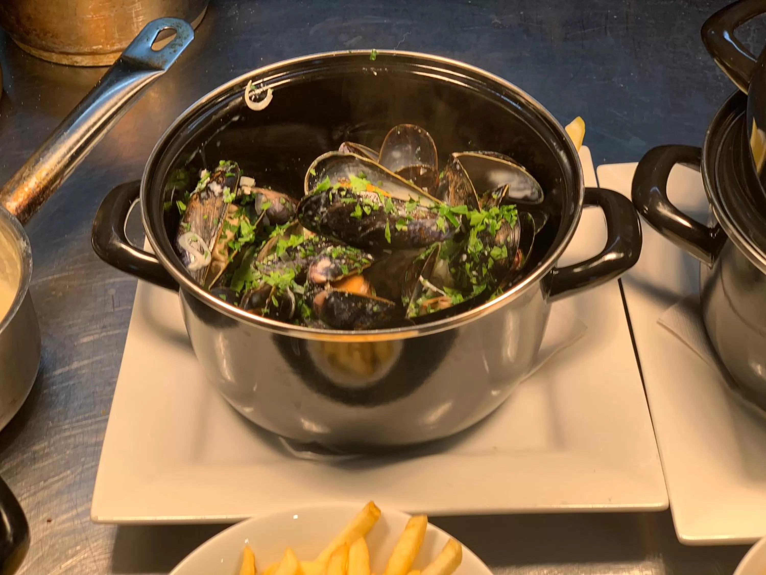 Restaurant/places to eat, Food in Pickfords Hotel