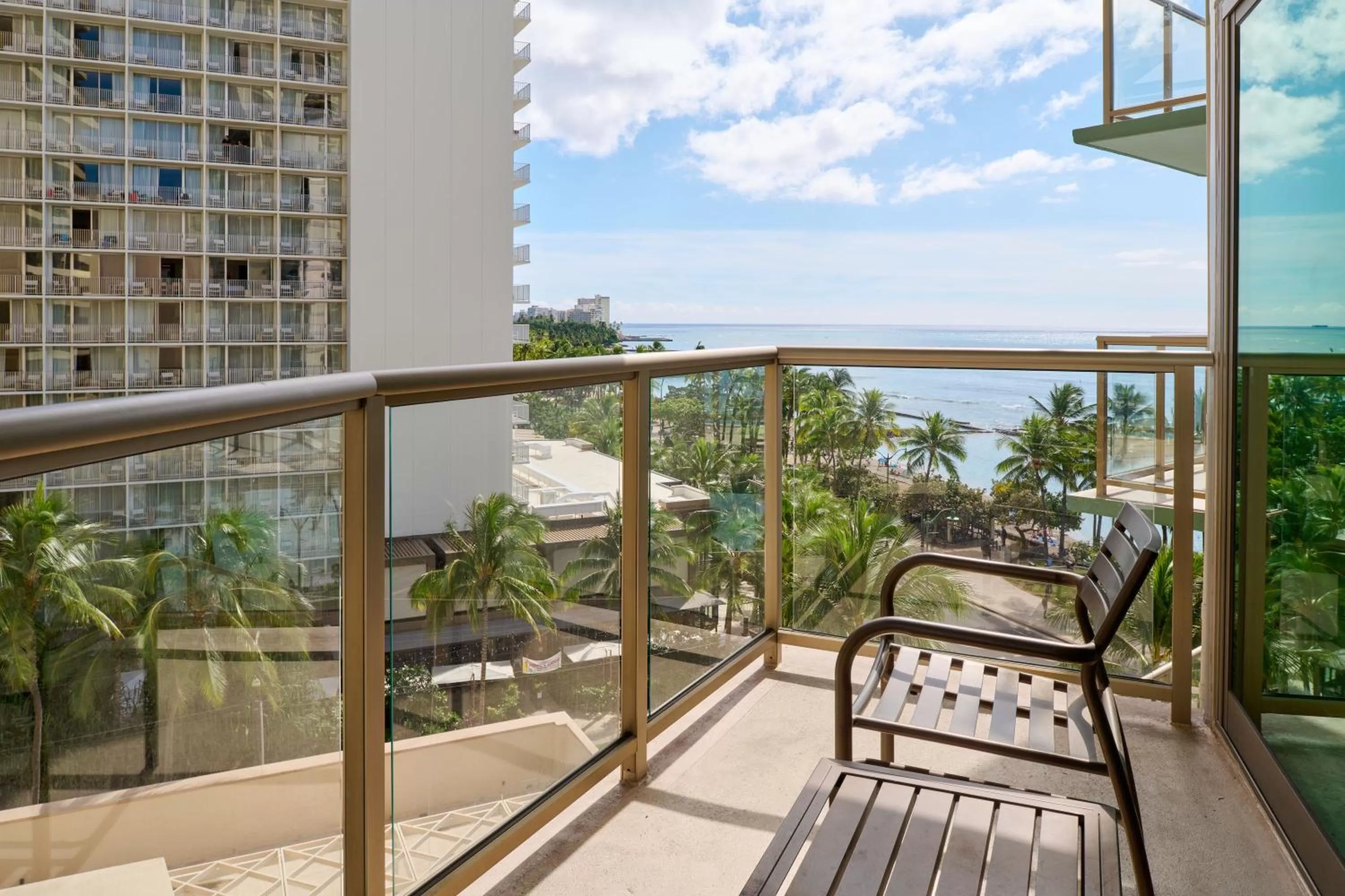 Balcony/Terrace in Waikiki Circle Hotel by Castle