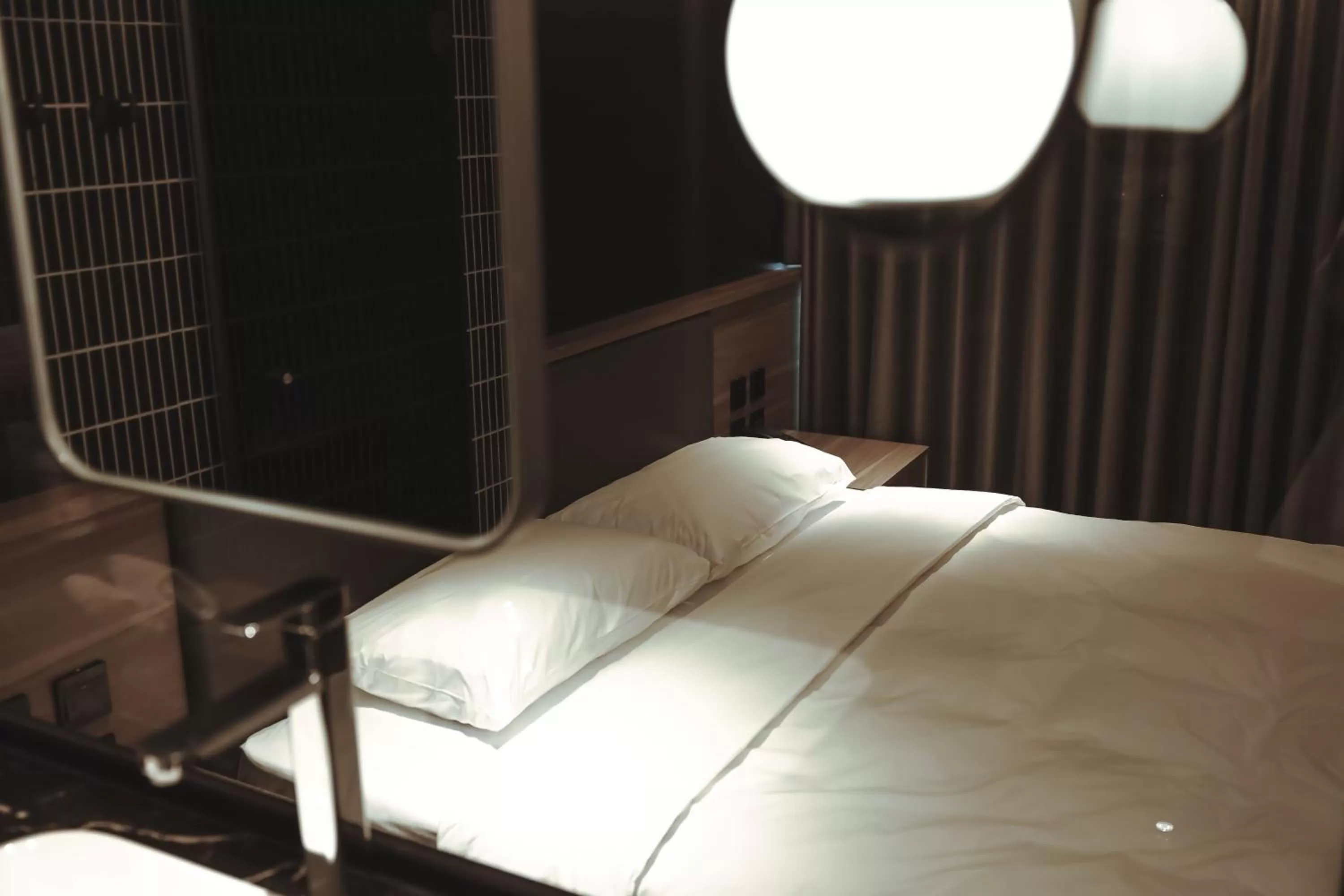 Bed in Autumn Willow Hotel