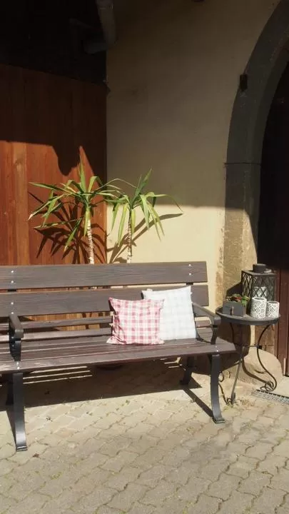 Patio in zum Schwanen Garni