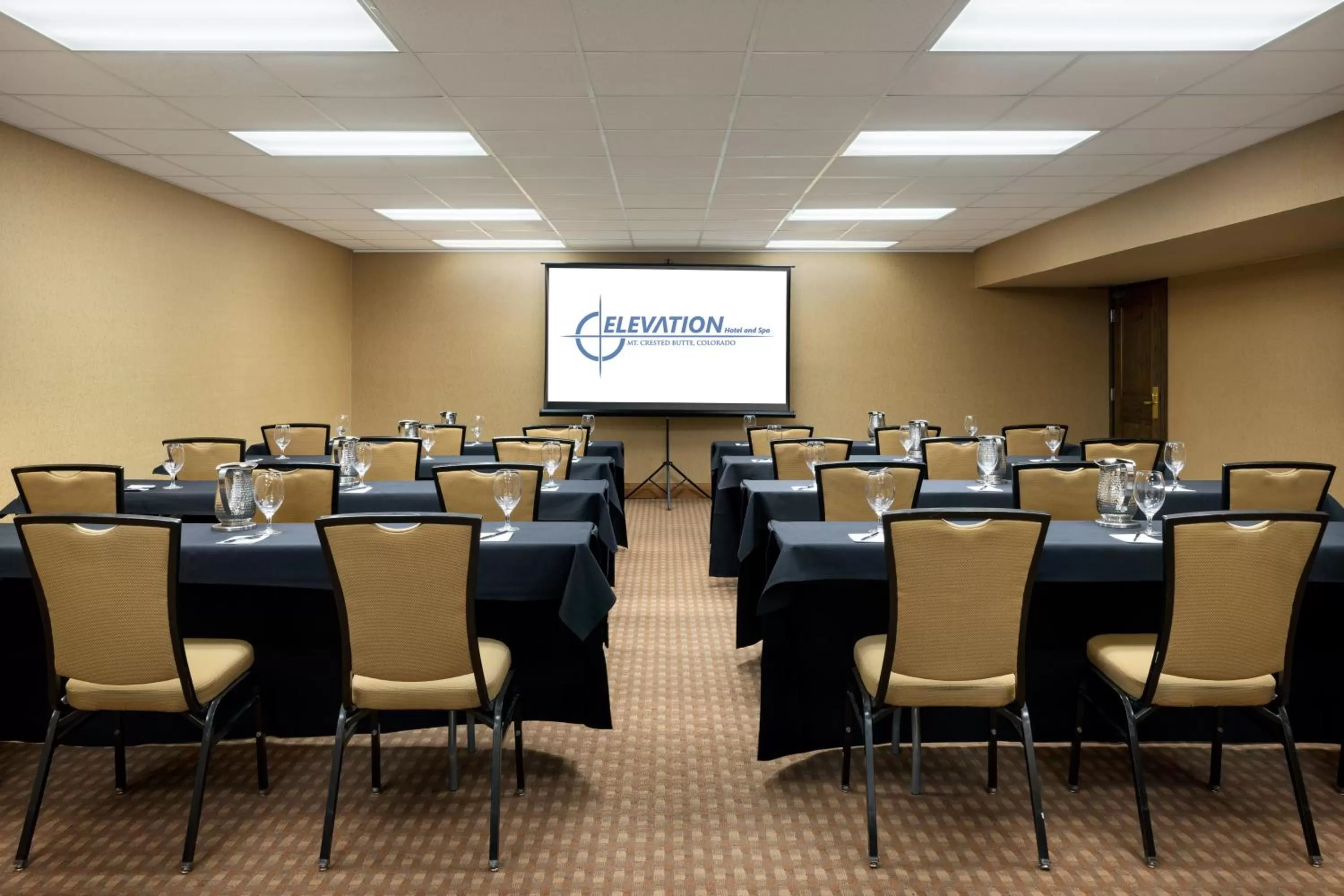 Meeting/conference room in Elevation Hotel & Spa