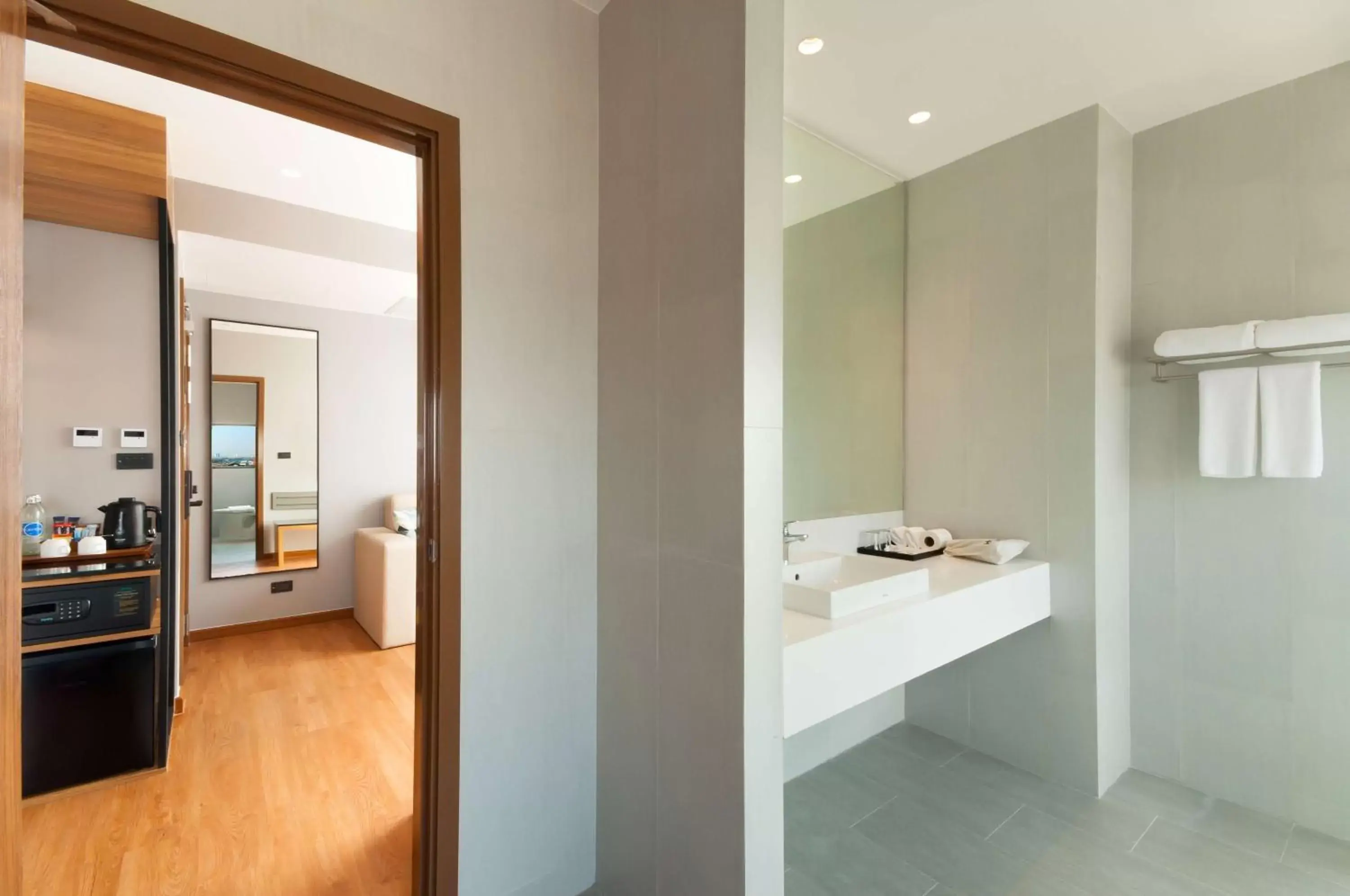 Junior King Suite with City View - Non-Smoking in Best Western Chatuchak Junior King Suite with City View - Non-Smoking in Best Western Chatuchak