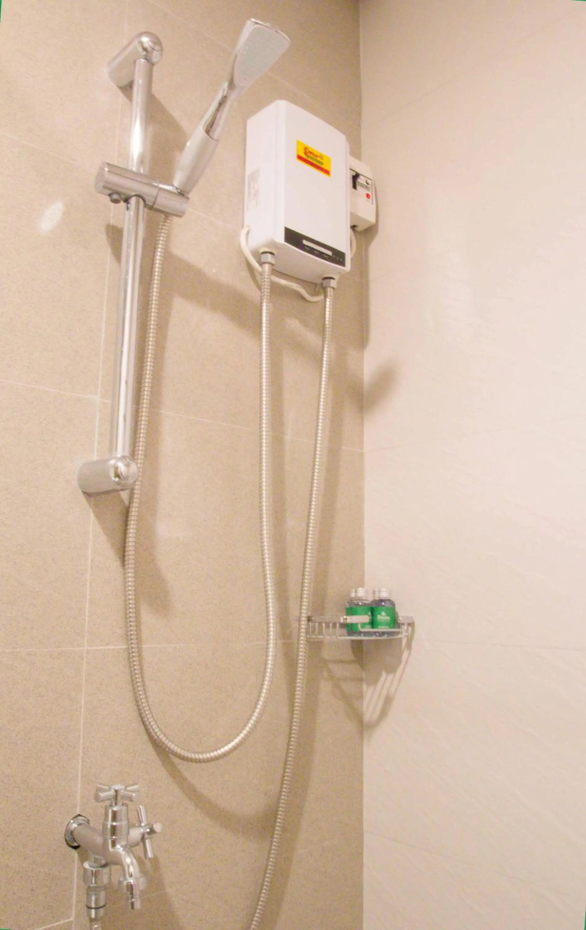 Shower in Sheridan Boutique Hotel