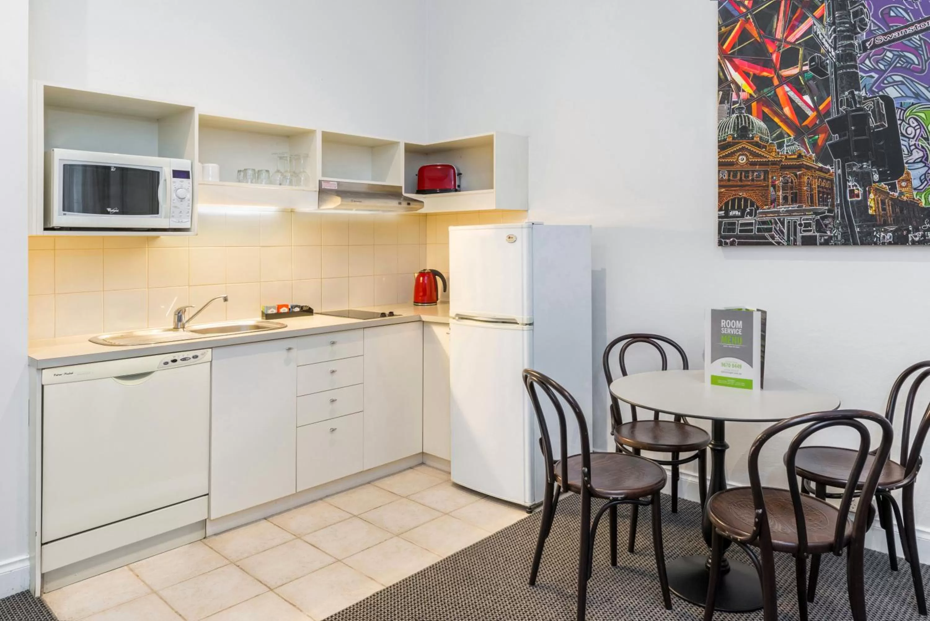 Kitchen or kitchenette, Kitchen/Kitchenette in Quality Apartments Melbourne Central