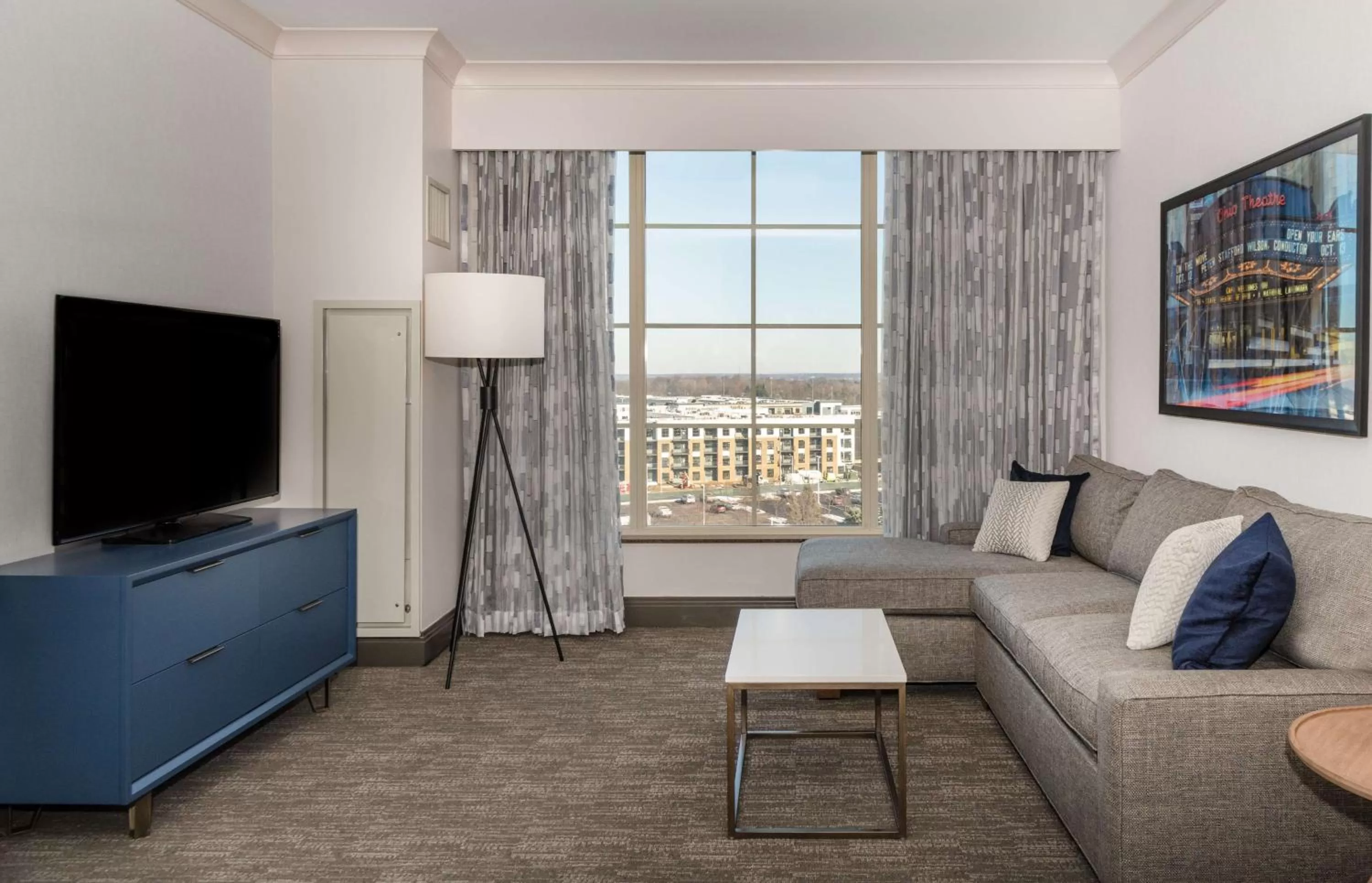 Executive Floor One Bedroom King Suite in Hilton Columbus/Polaris