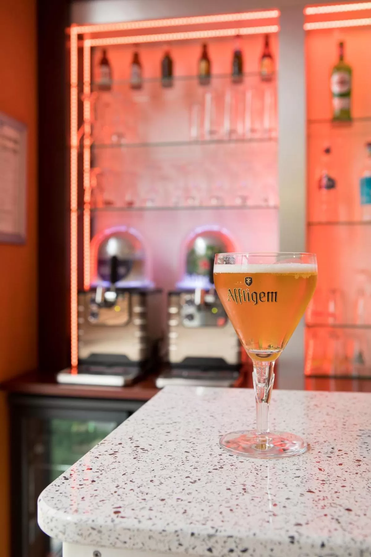 Lounge or bar in The Originals Boutique, Actuel Hôtel, Saint-Etienne Aéroport