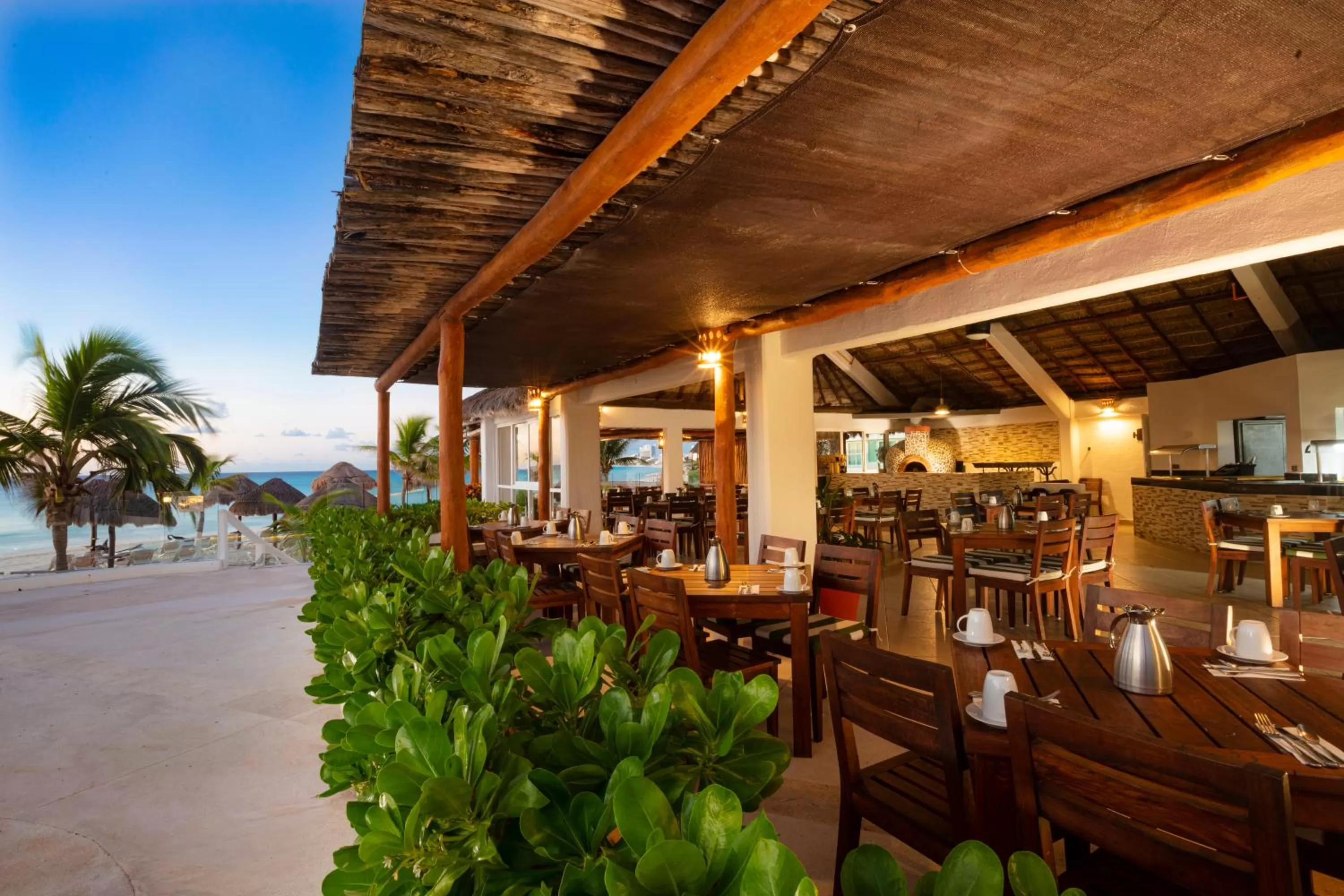 Restaurant/places to eat in Krystal Cancun