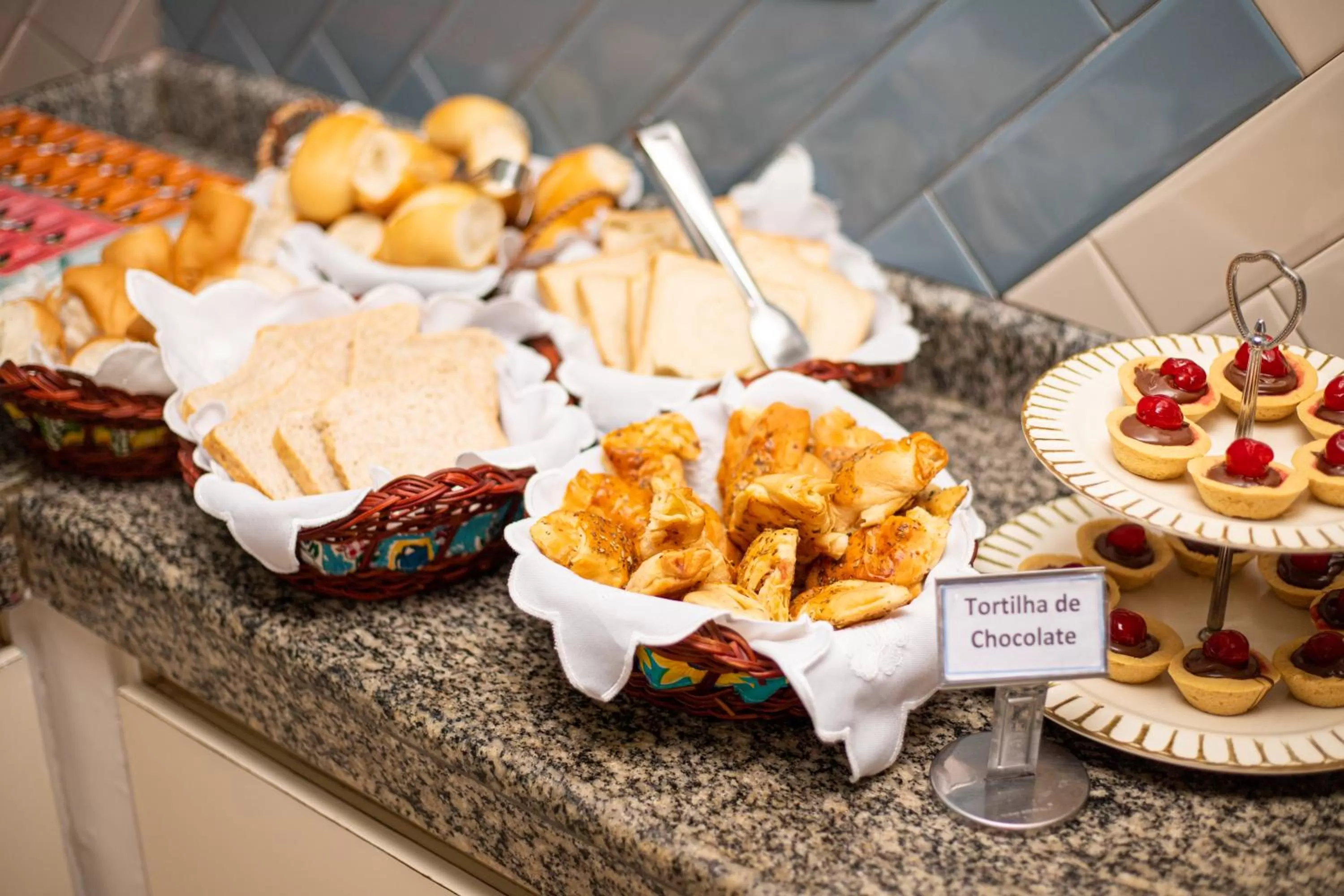 Breakfast, Food in Pousada Mariluz