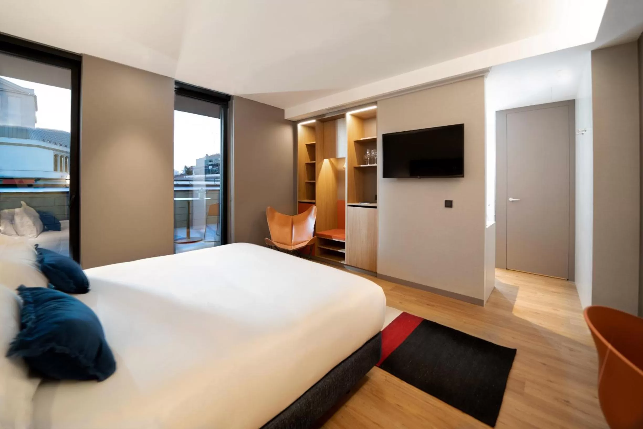 Photo of the whole room, Bed in Ocean Drive Madrid