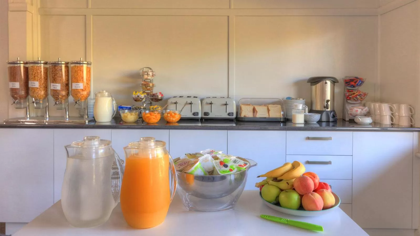 Continental breakfast in Glen Innes Motel