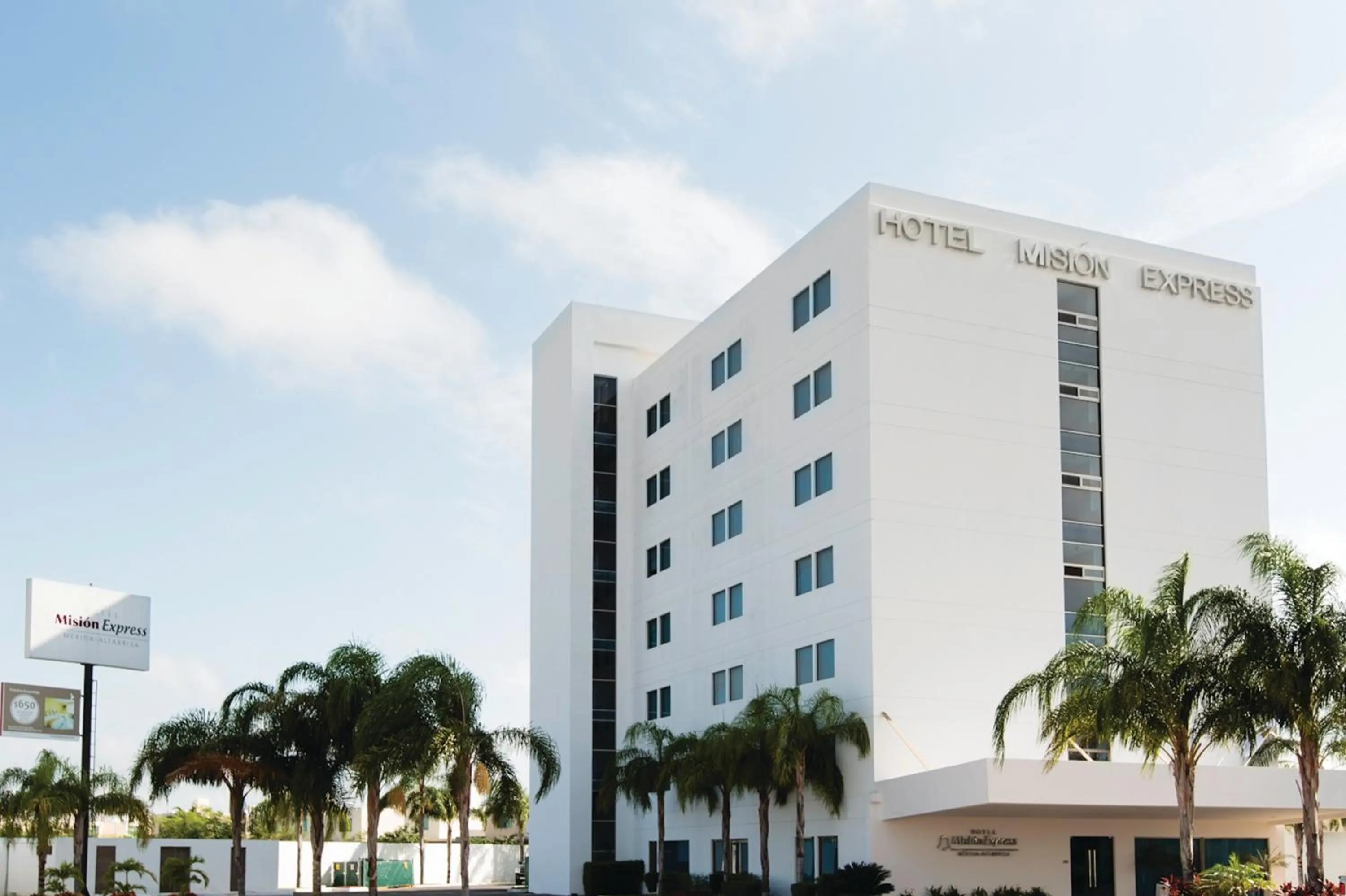 Property building in Mision Express Merida Altabrisa