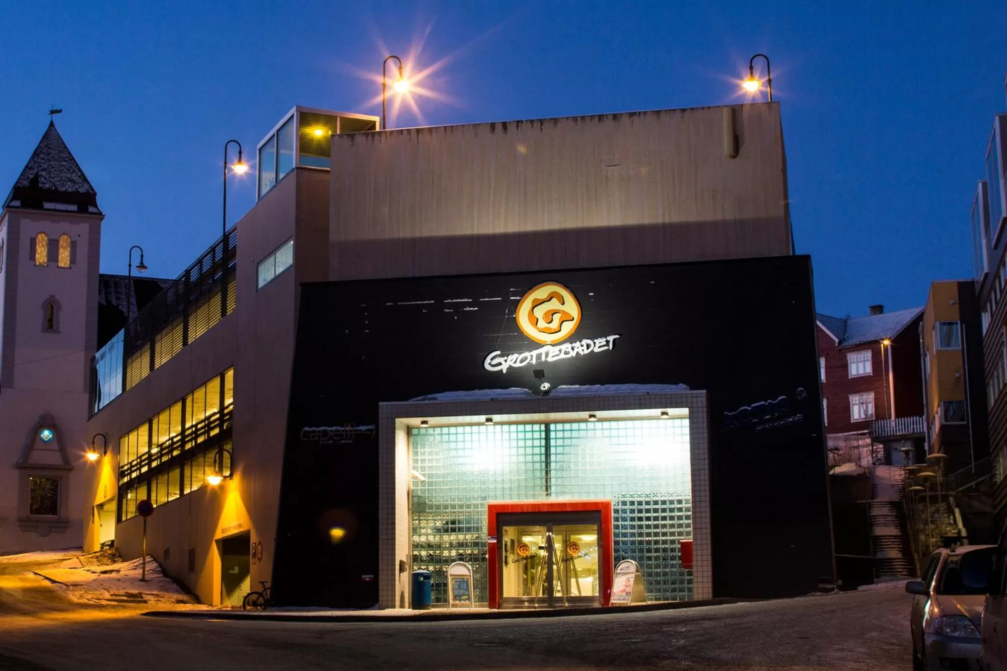 Swimming pool in Scandic Harstad