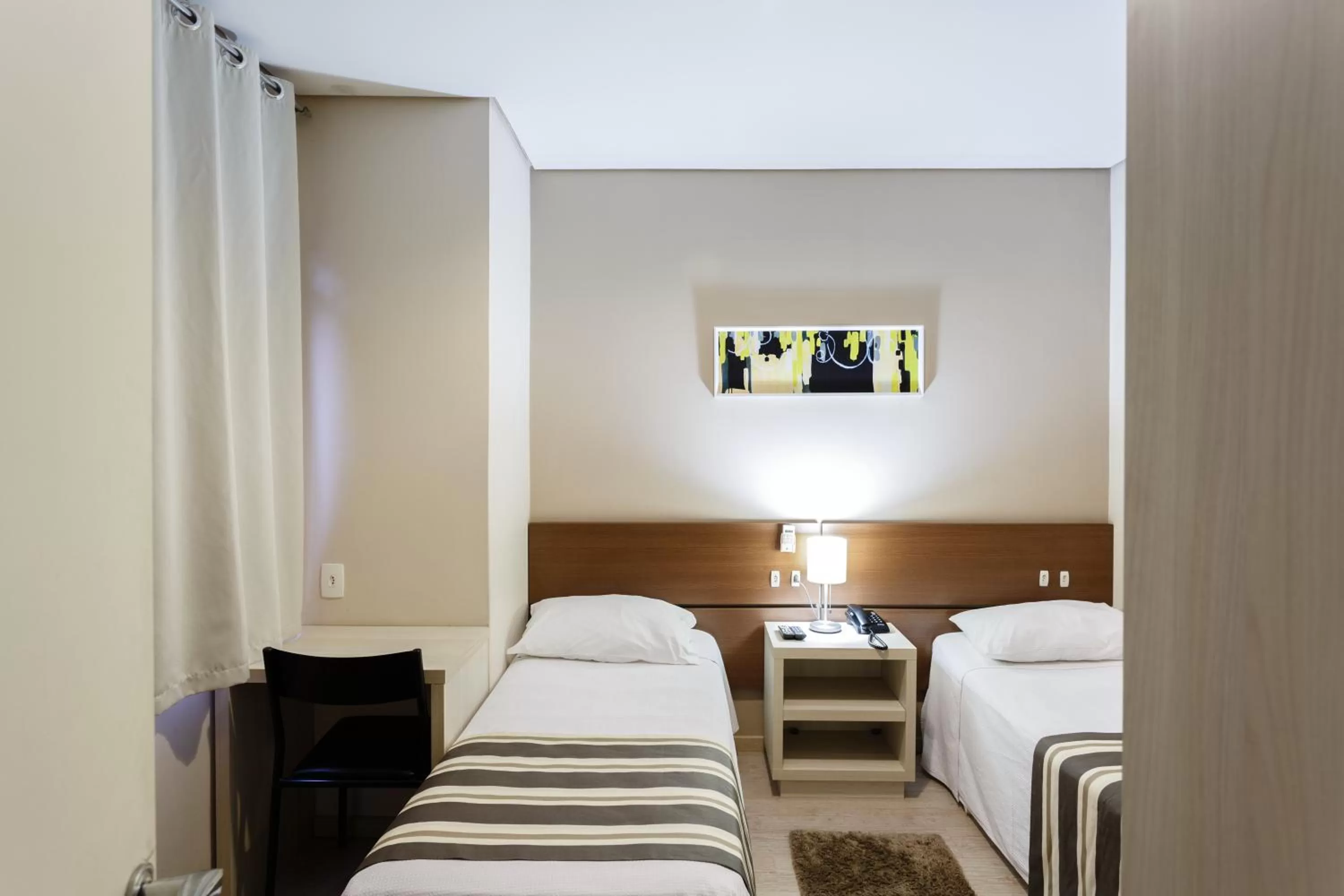 Bed in Hotel Sol By MRHotelaria