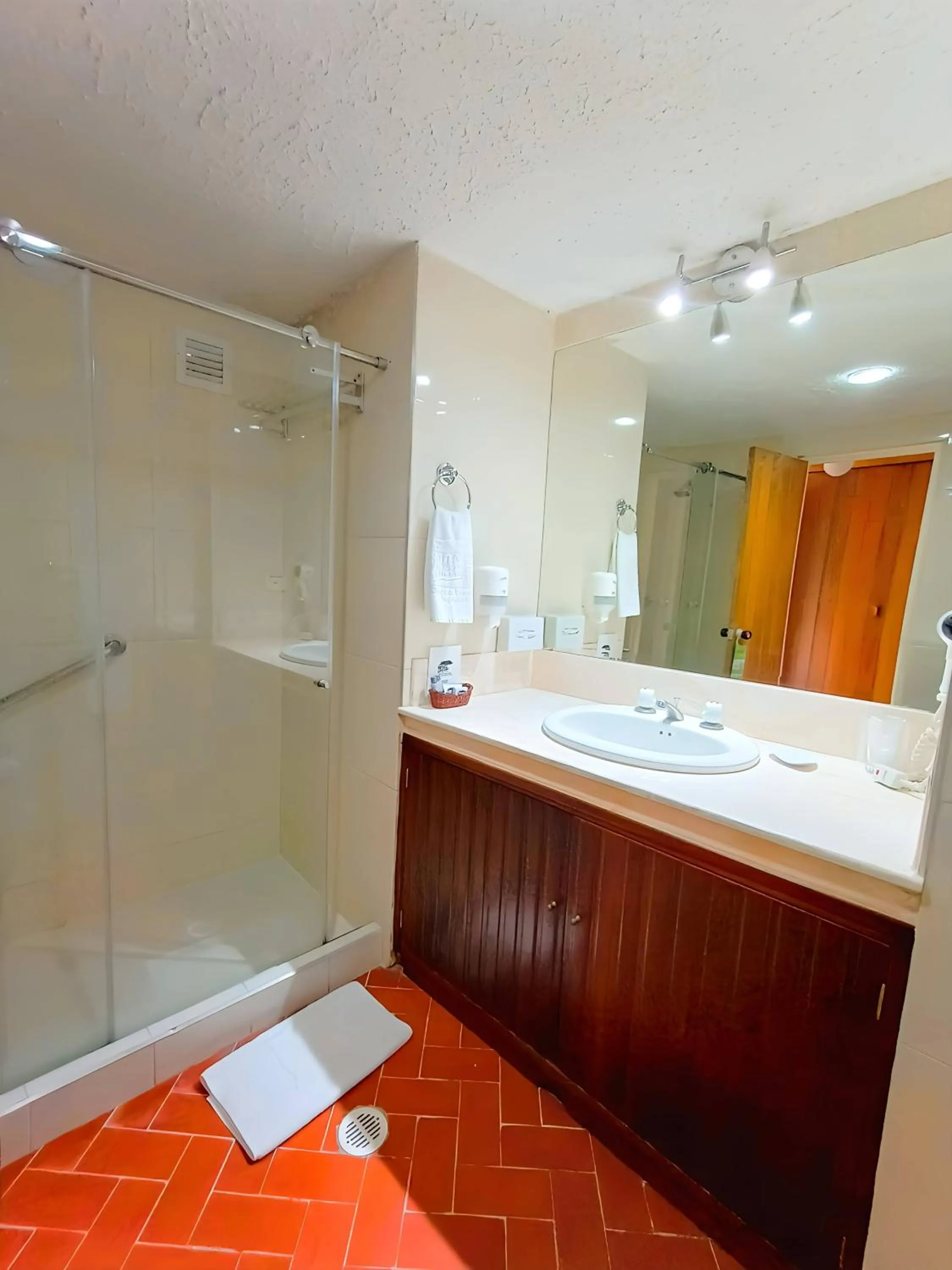 Shower in Hotel Chicala