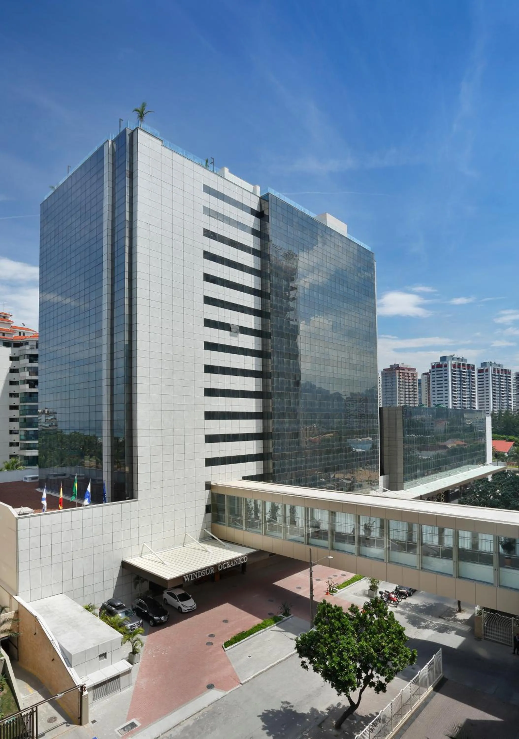 Facade/entrance in Windsor Oceanico Hotel