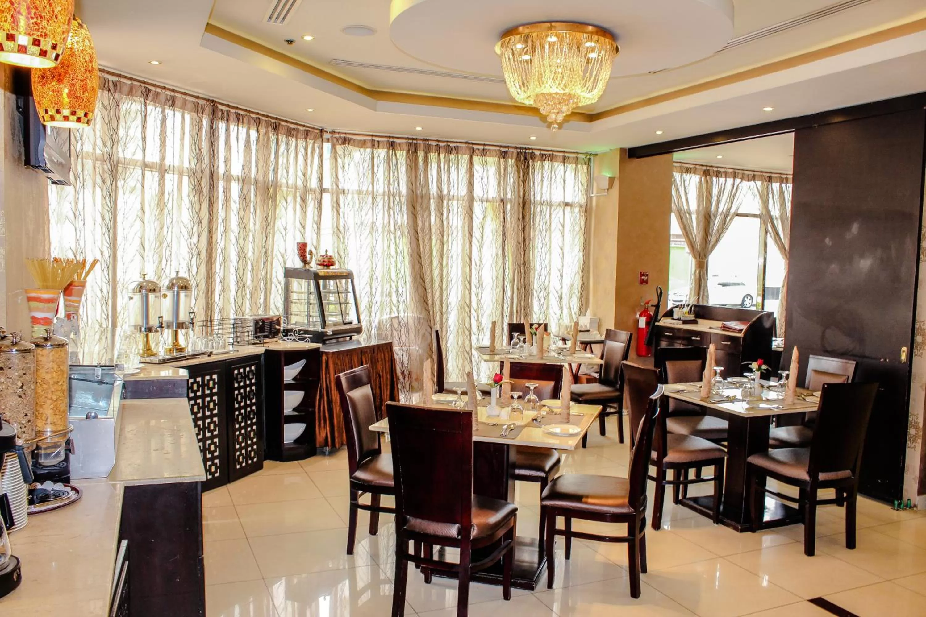 Restaurant/places to eat in Dunes Hotel Apartment Oud Metha, Bur Dubai