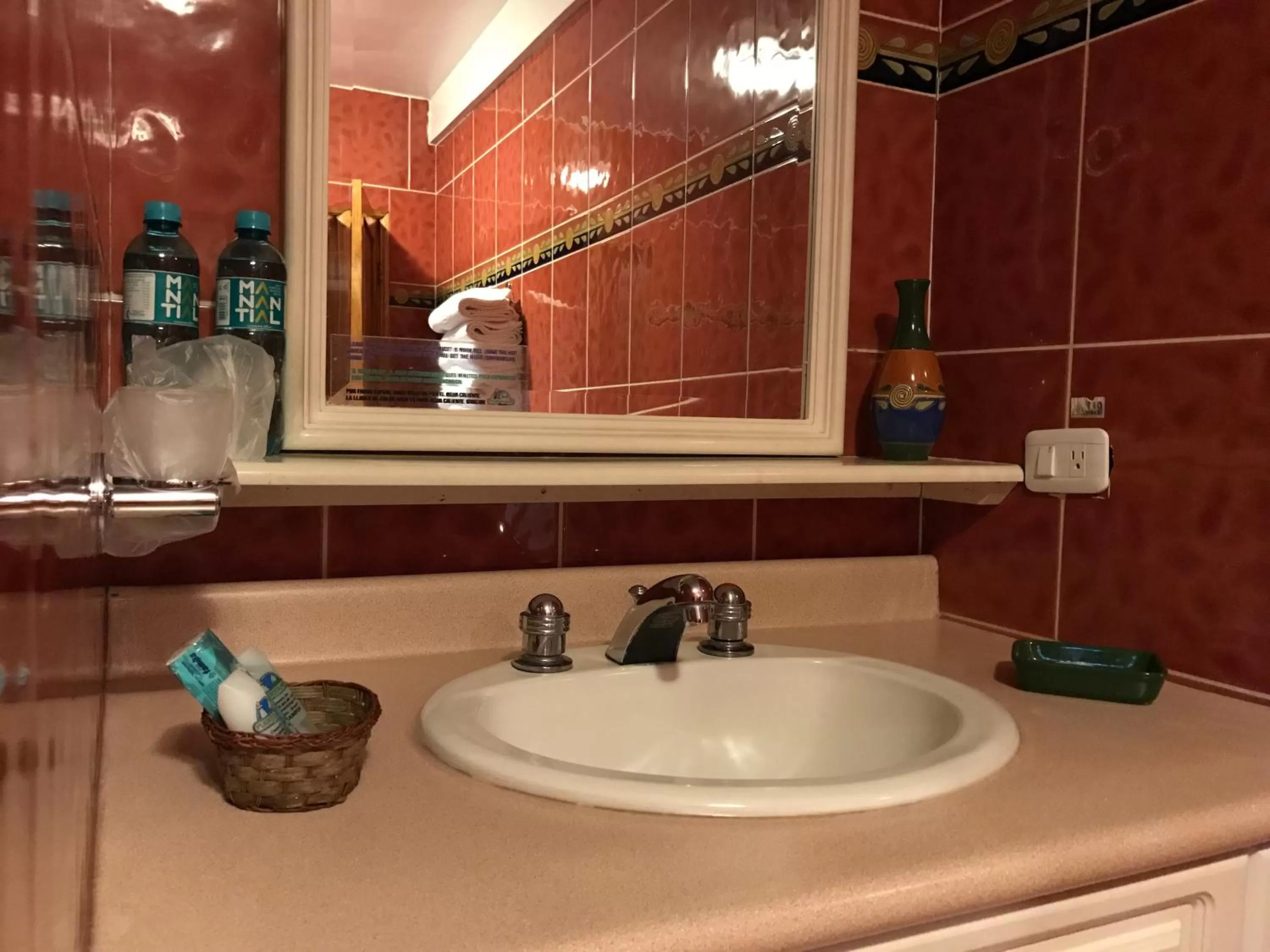 Bathroom in Puertolago Country Inn & Resort