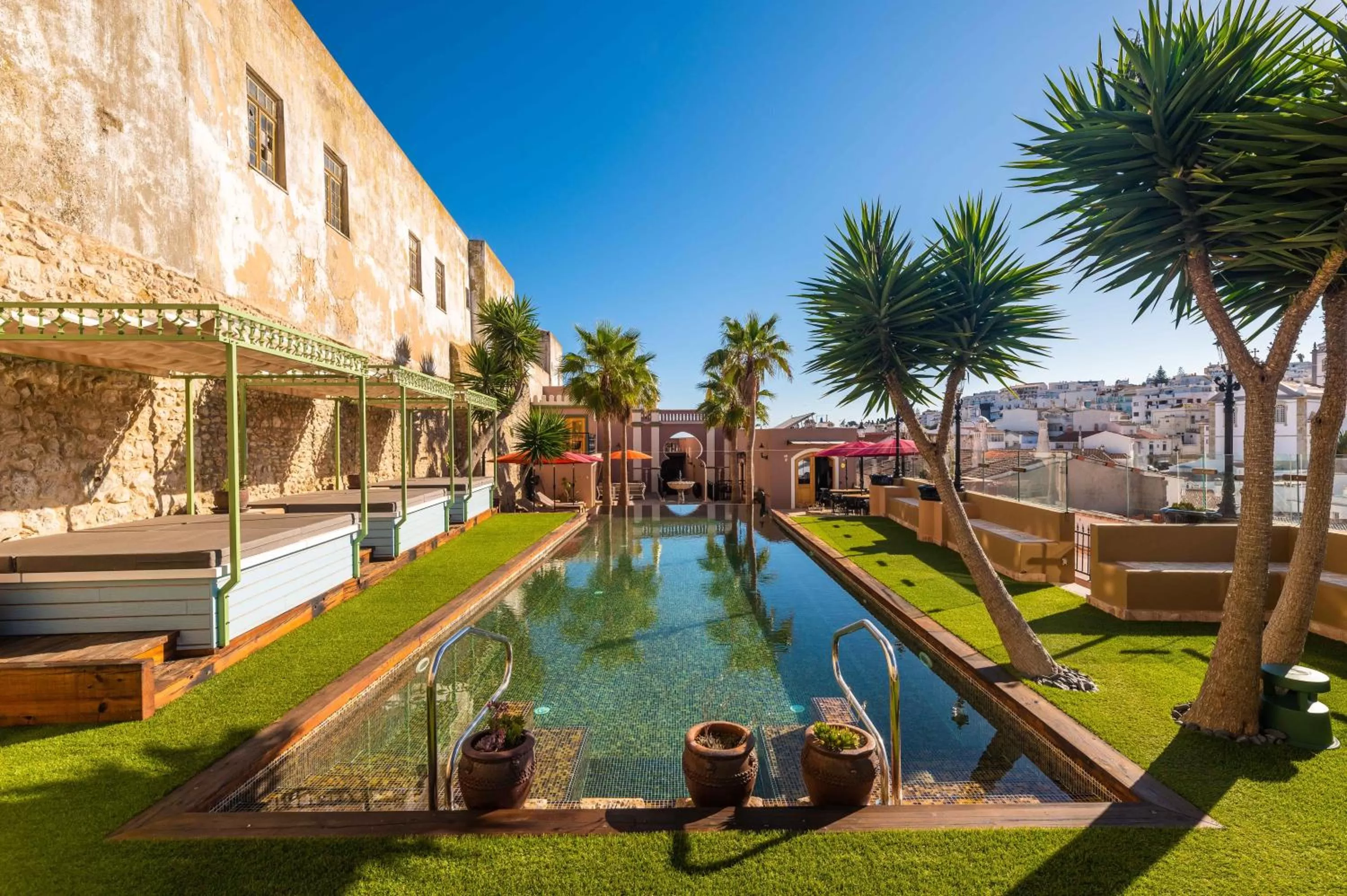 Swimming pool in Vila Origens Boutique Hotel Albufeira – Adults Only