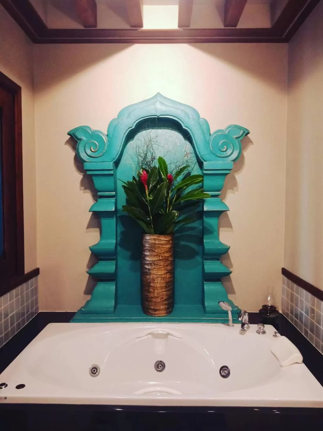 Hot Tub in Amata Lanna Village อมตะล้านนาวิลเลจ