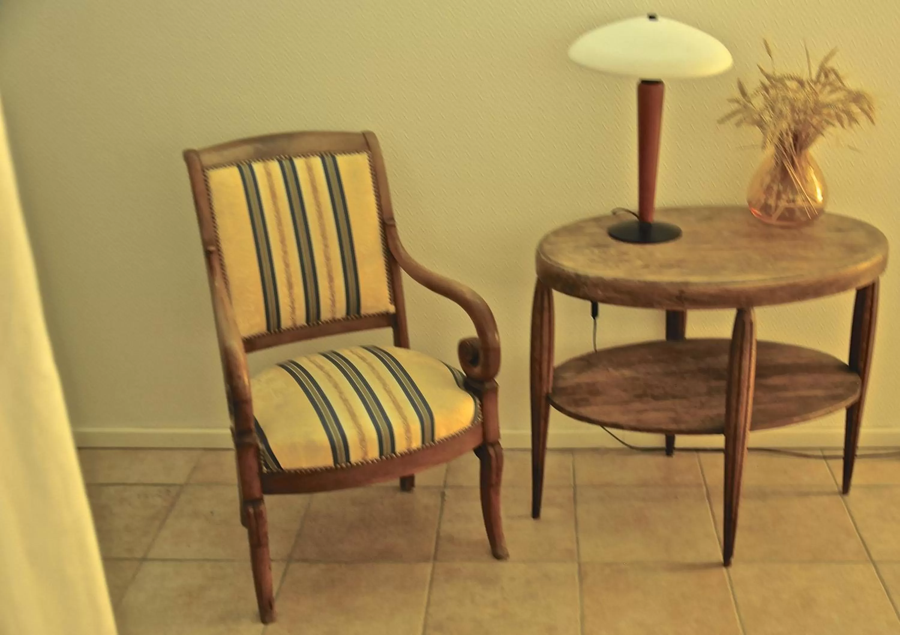 Decorative detail in Le Clos du Cher en Beaujolais