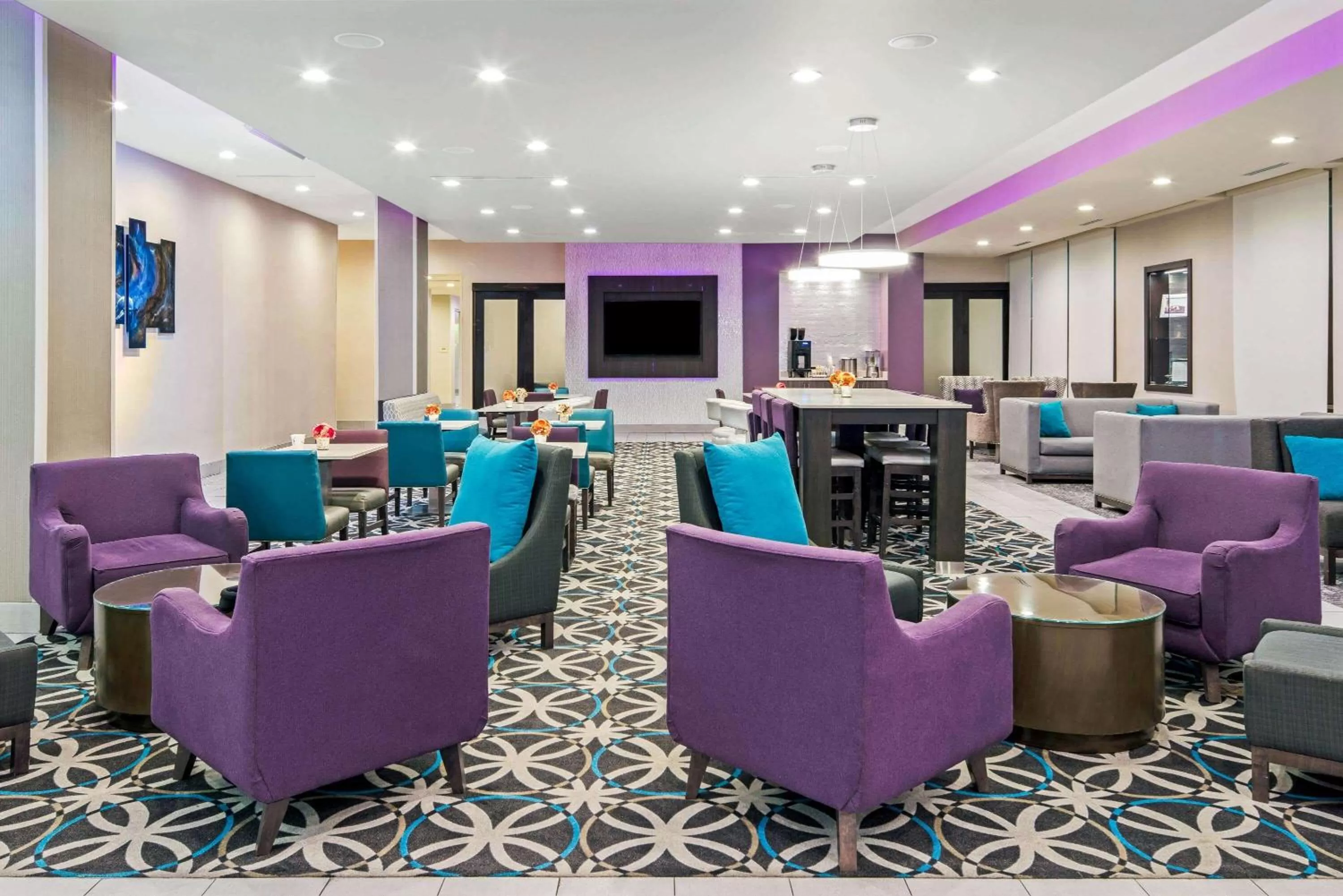 Lobby or reception in La Quinta by Wyndham McAllen La Plaza Mall