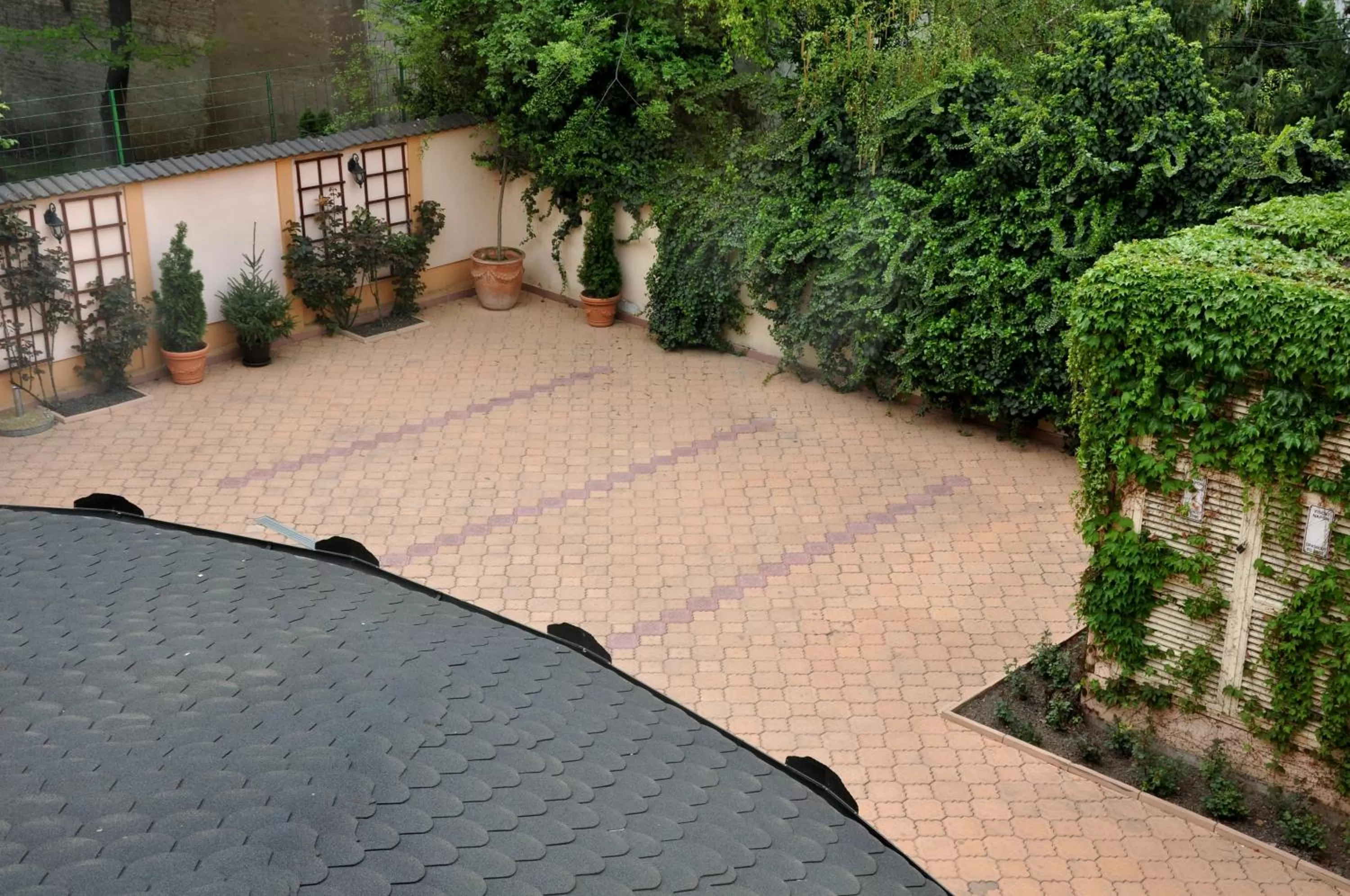 Garden in Garni Hotel Andric